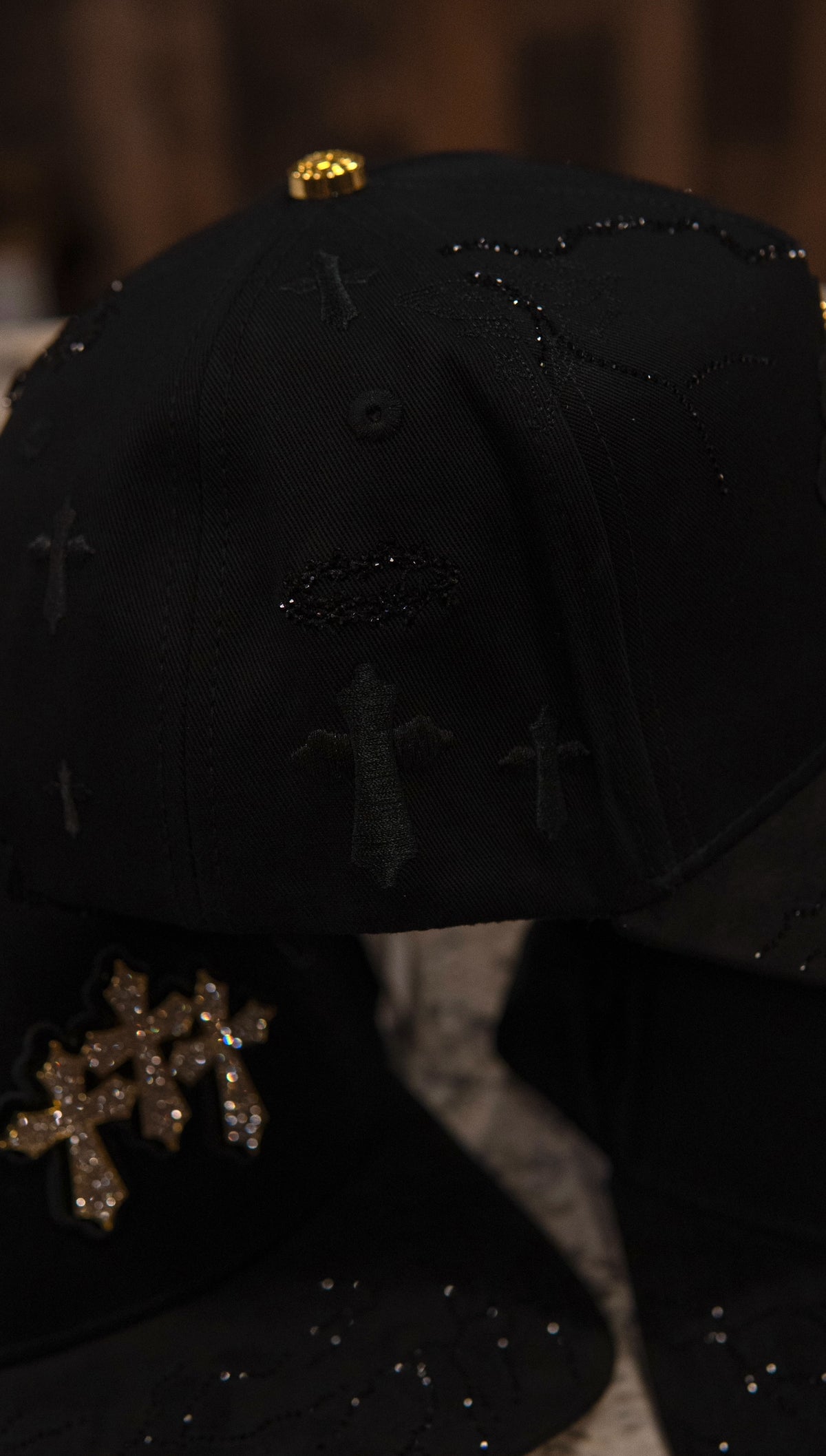 Kevin Hats Snapback Cap Gold Crosses / Cruzes Oro