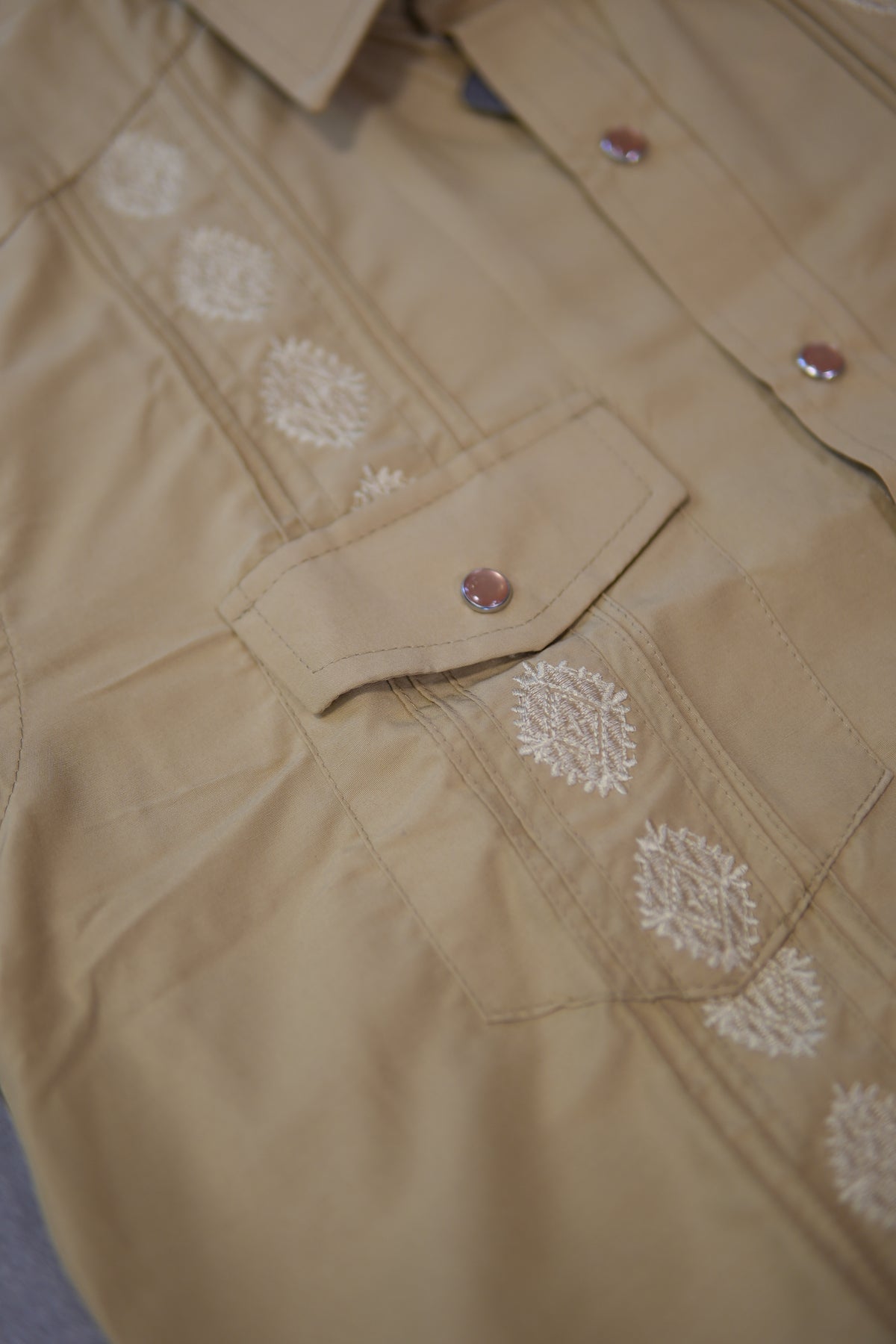 Men’s AW Short Sleeve Button Up “Khaki”