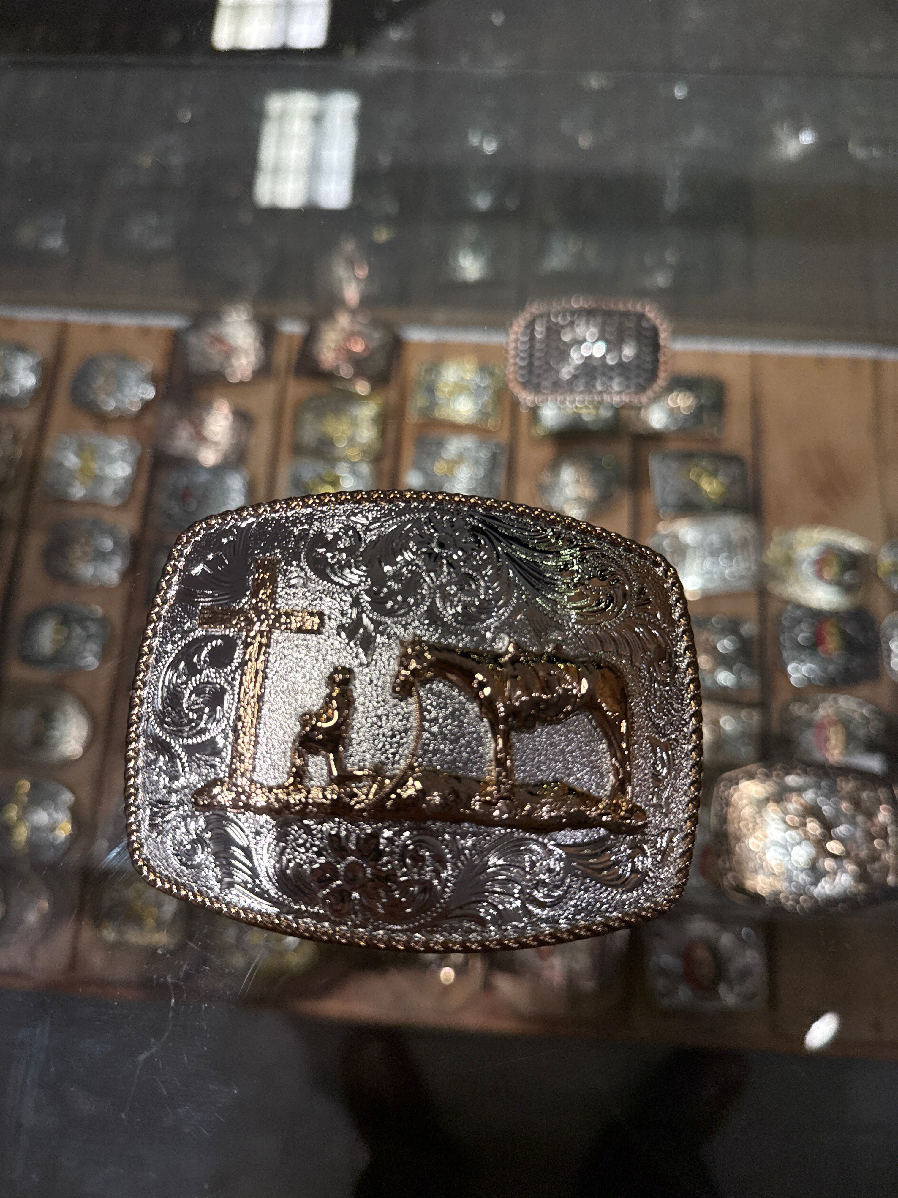 Kneeling Horse Sailing Western Buckle
