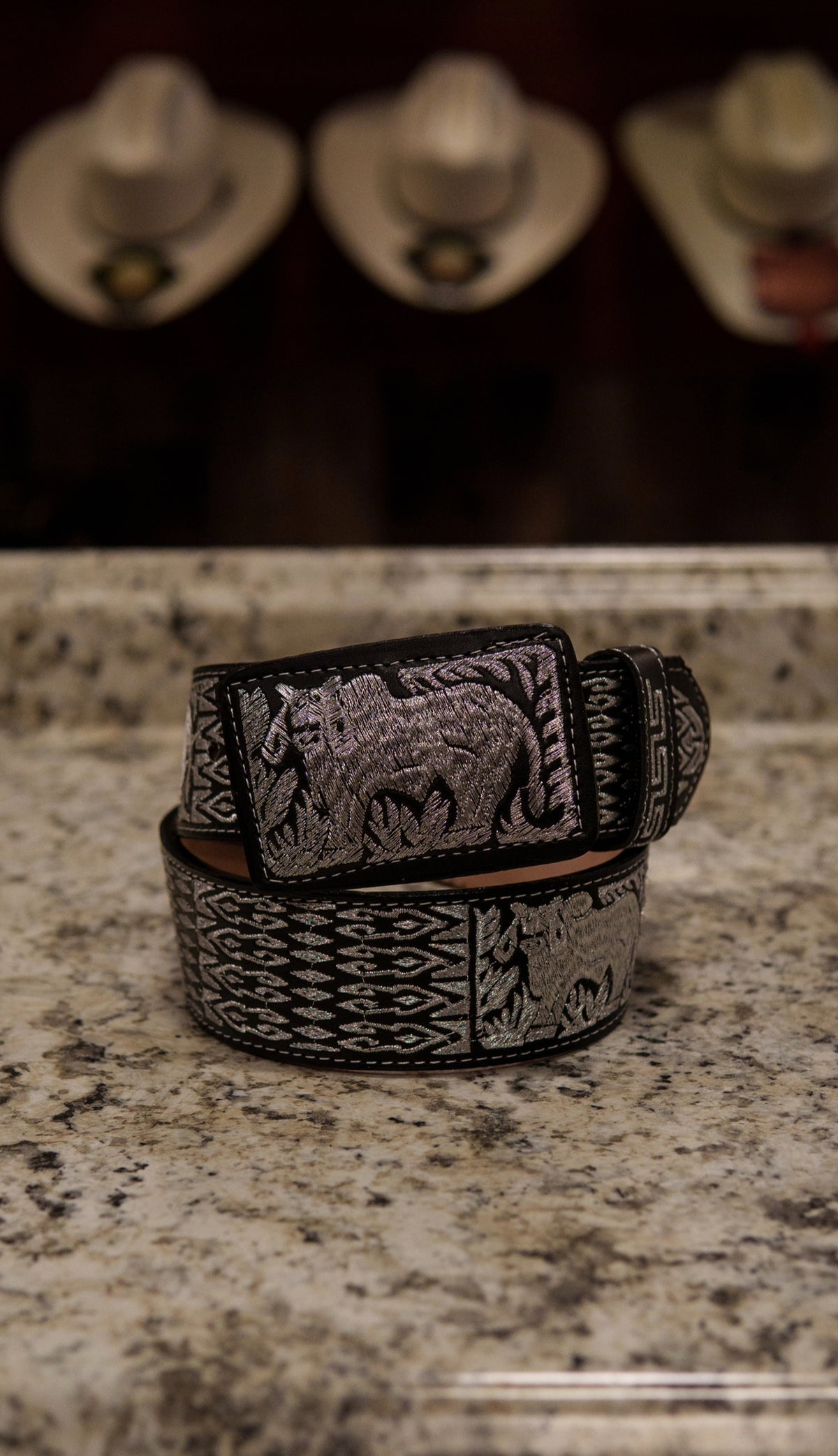 Men’s 2” Belt - Silver Bull