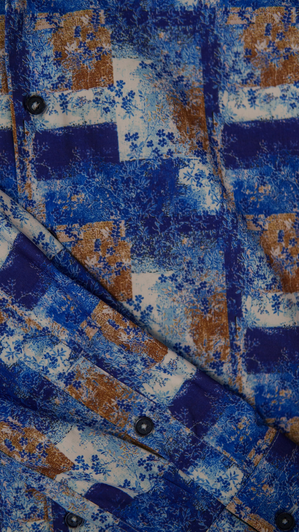 Men’s Printed Long Sleeve Button Up - Distorted Time