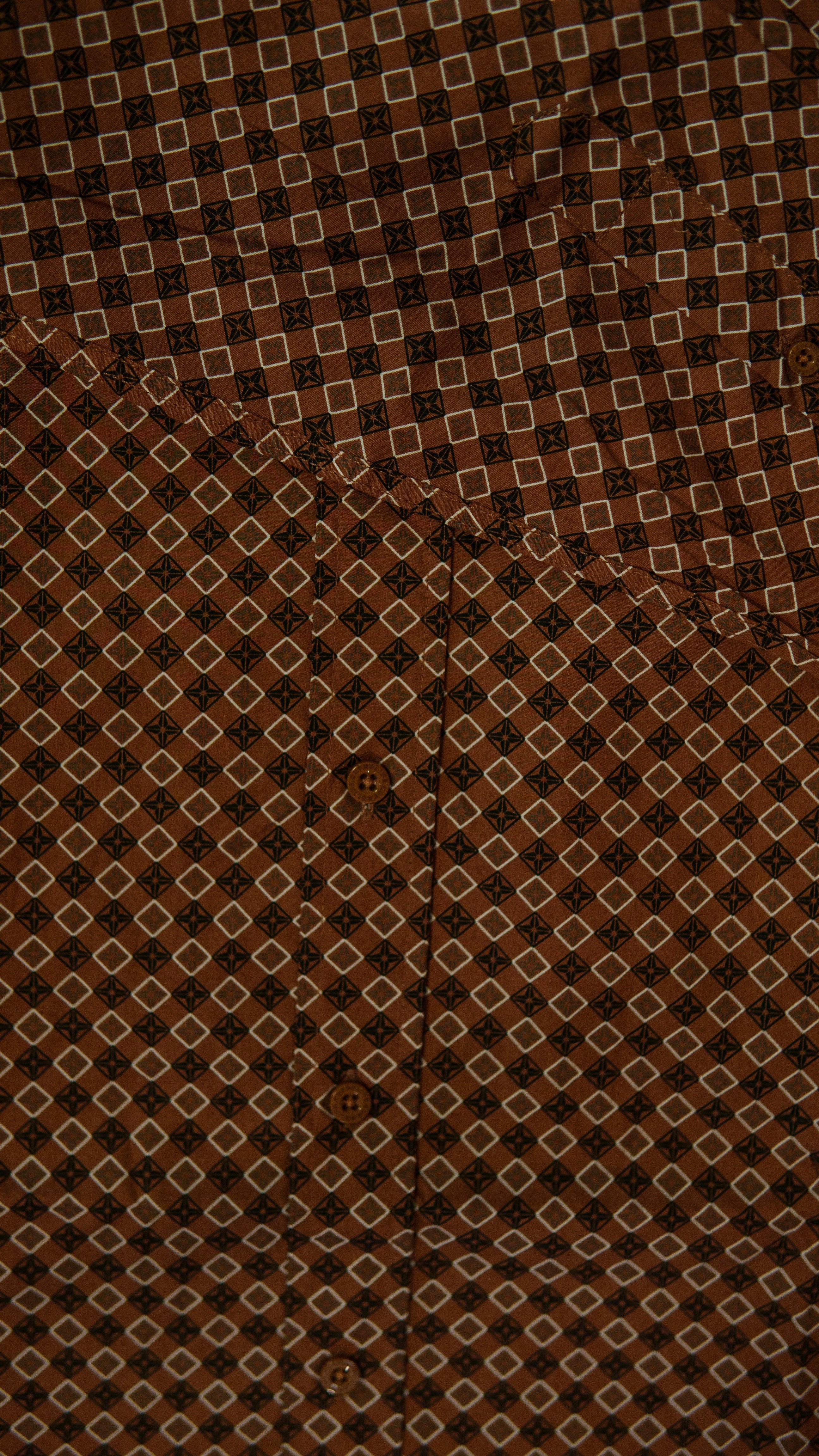 Men’s Printed Long Sleeve Button Up - Choco Graph