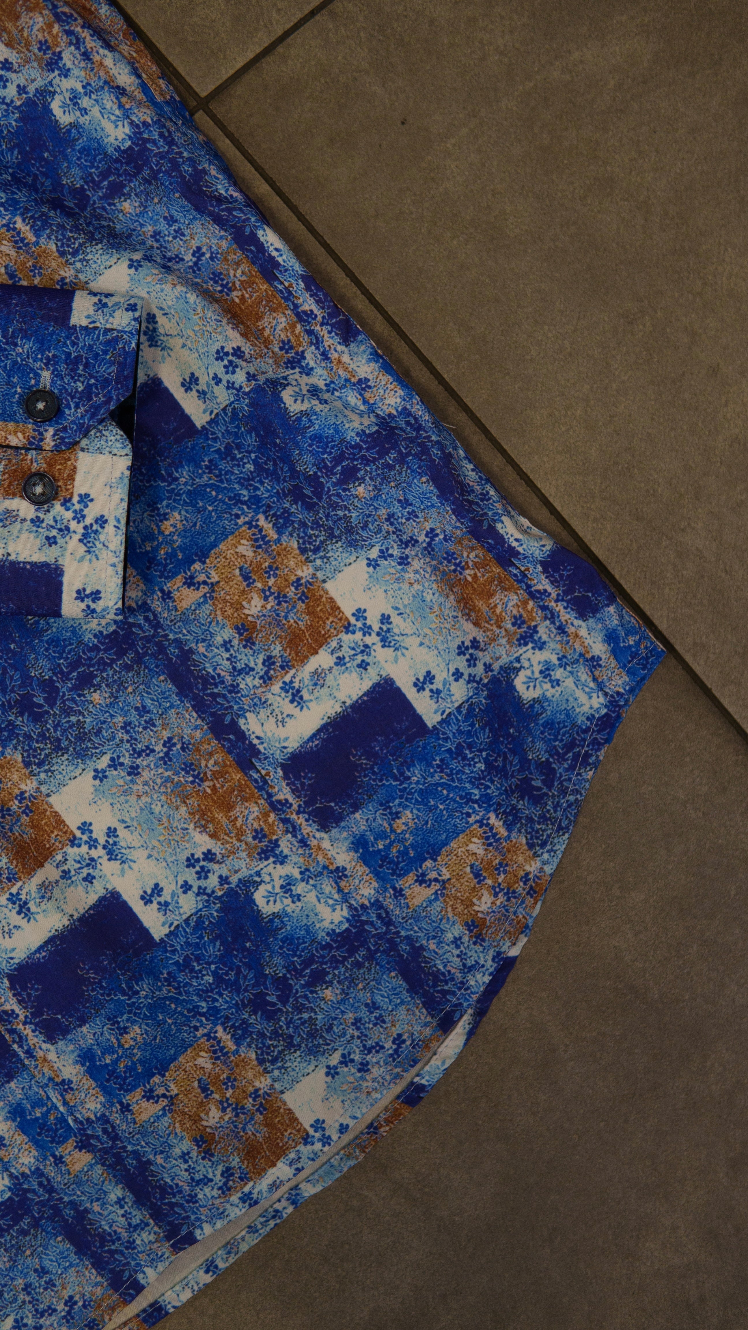 Men’s Printed Long Sleeve Button Up - Distorted Time