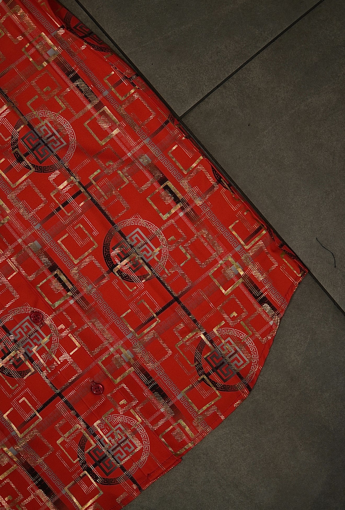 Men’s Printed Short Sleeve Button Up - Red Plasma