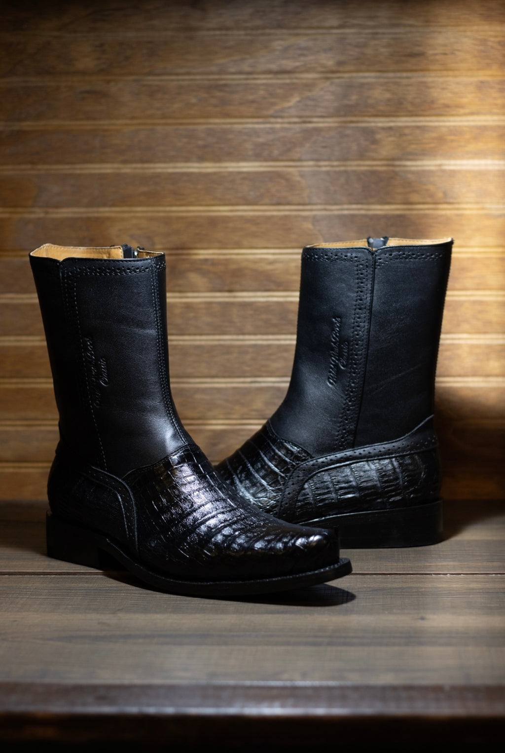 Caiman Belly Francia Zipper Botin “Midnight Black”