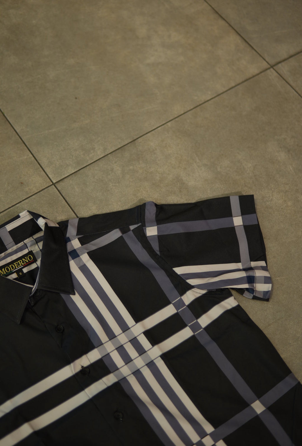 Men’s Short Sleeve Button Up - Black