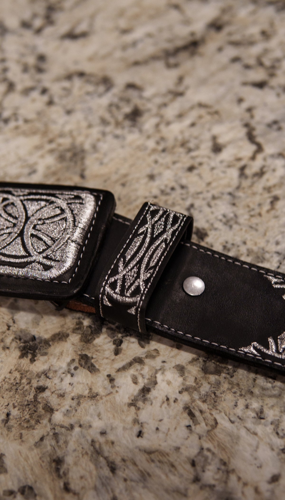 Men’s 2” Belt - Silver Temperest