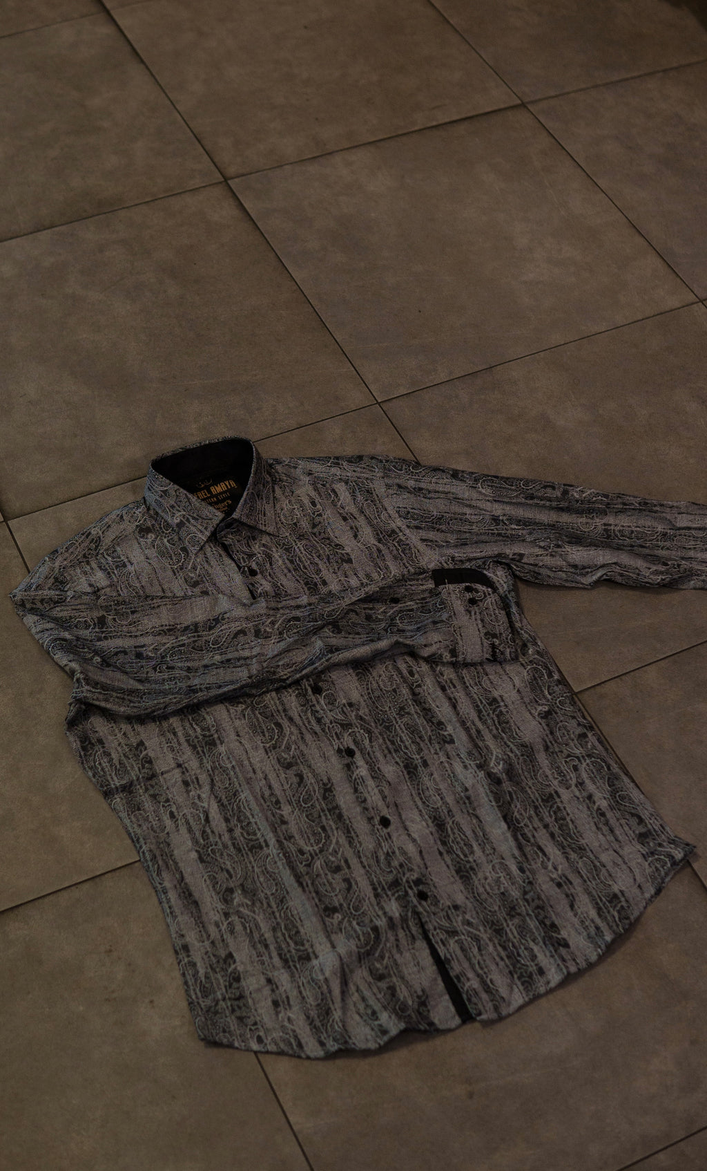 Men’s Printed Long Sleeve Button Up - Cement’s Paisley