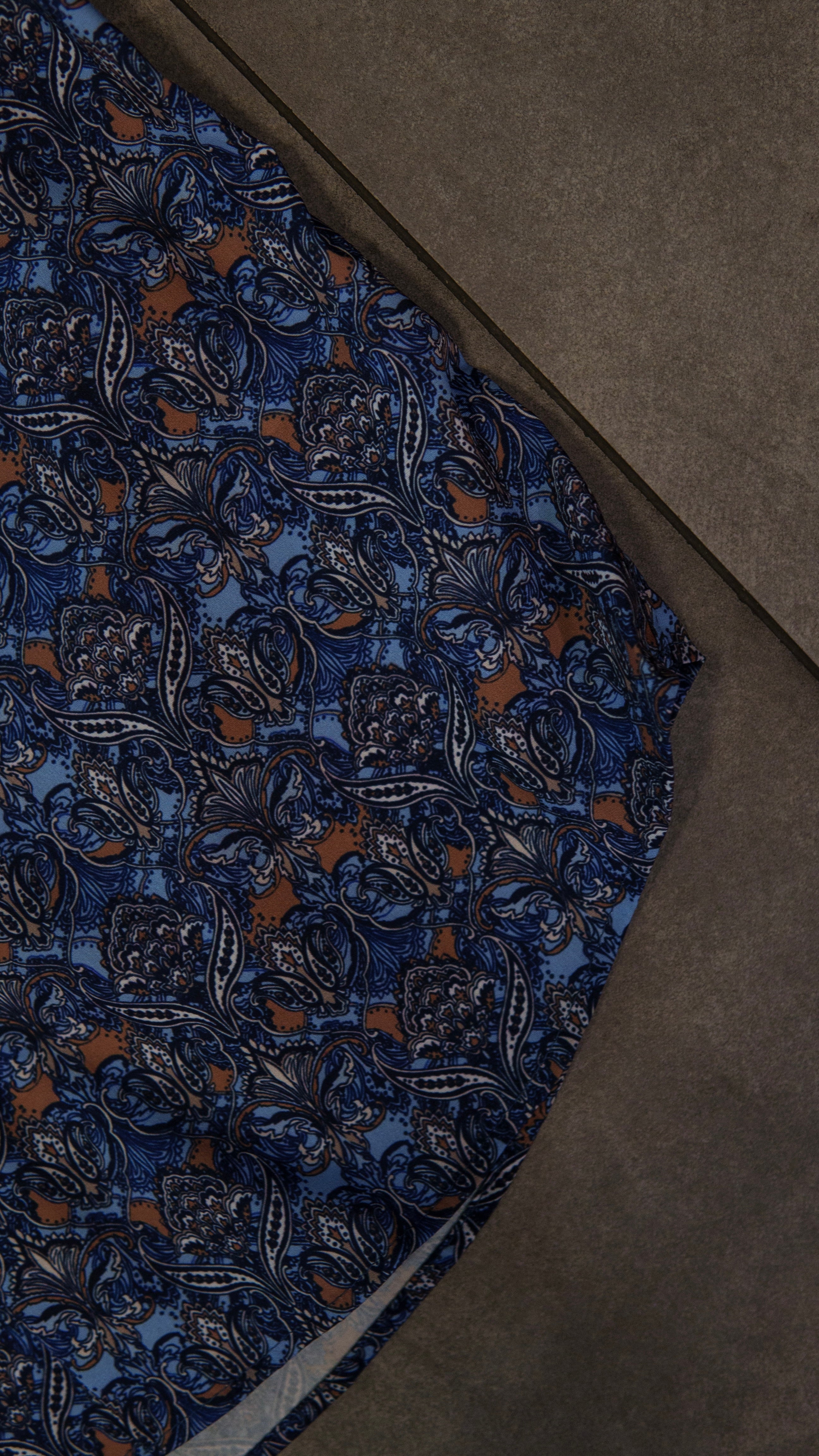 Men’s Printed Long Sleeve Button Up - Spheres Chandelier