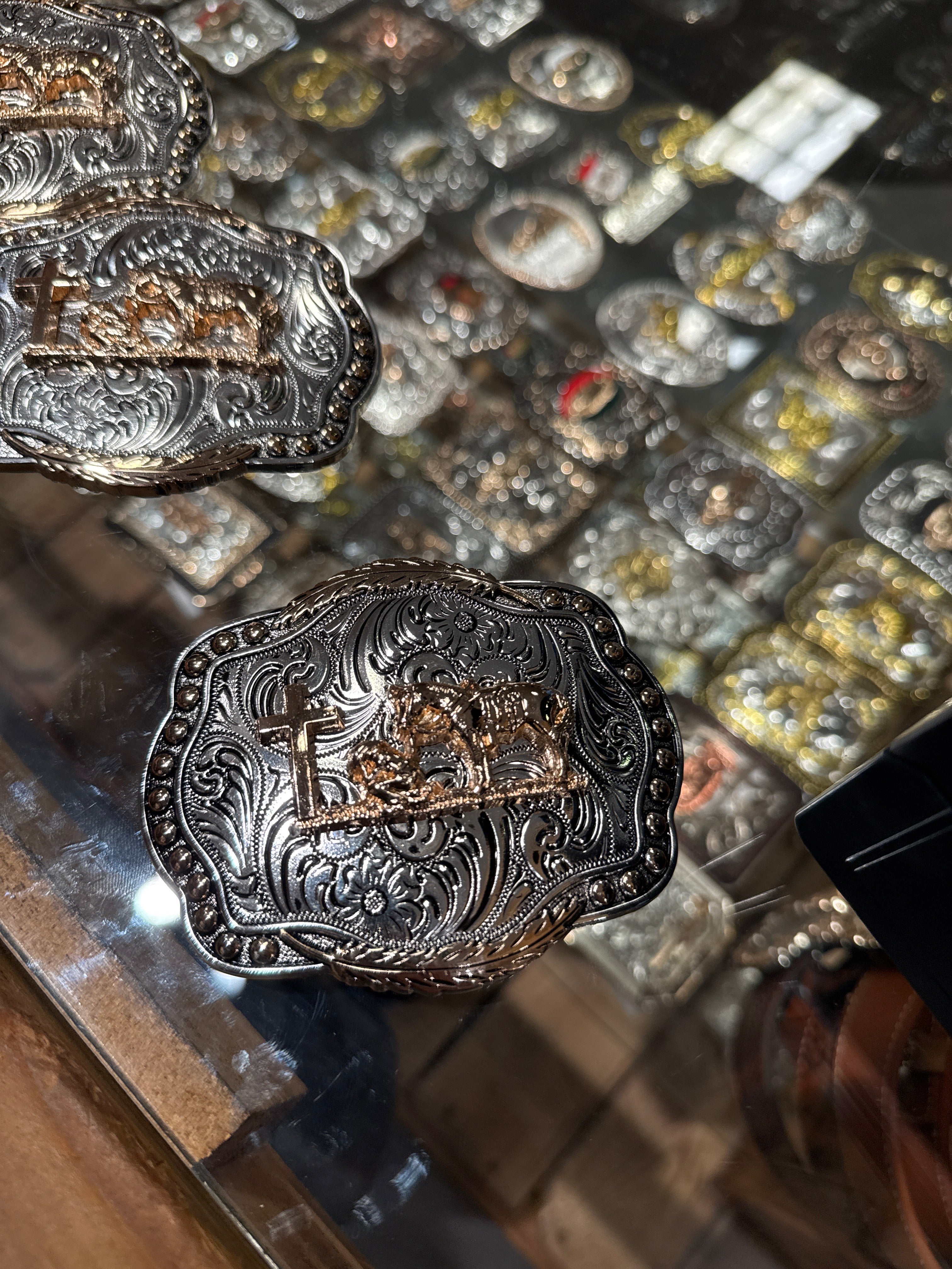Kneeling Horse Roundish Western Buckle