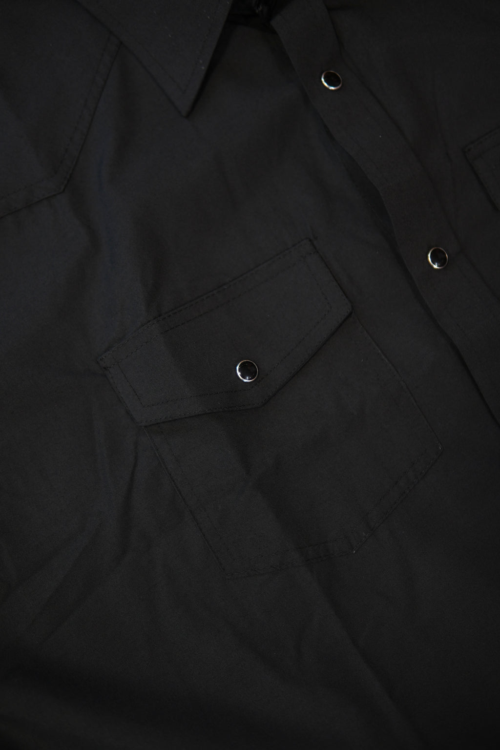 Men’s Solid Short Sleeve Shirt - Black