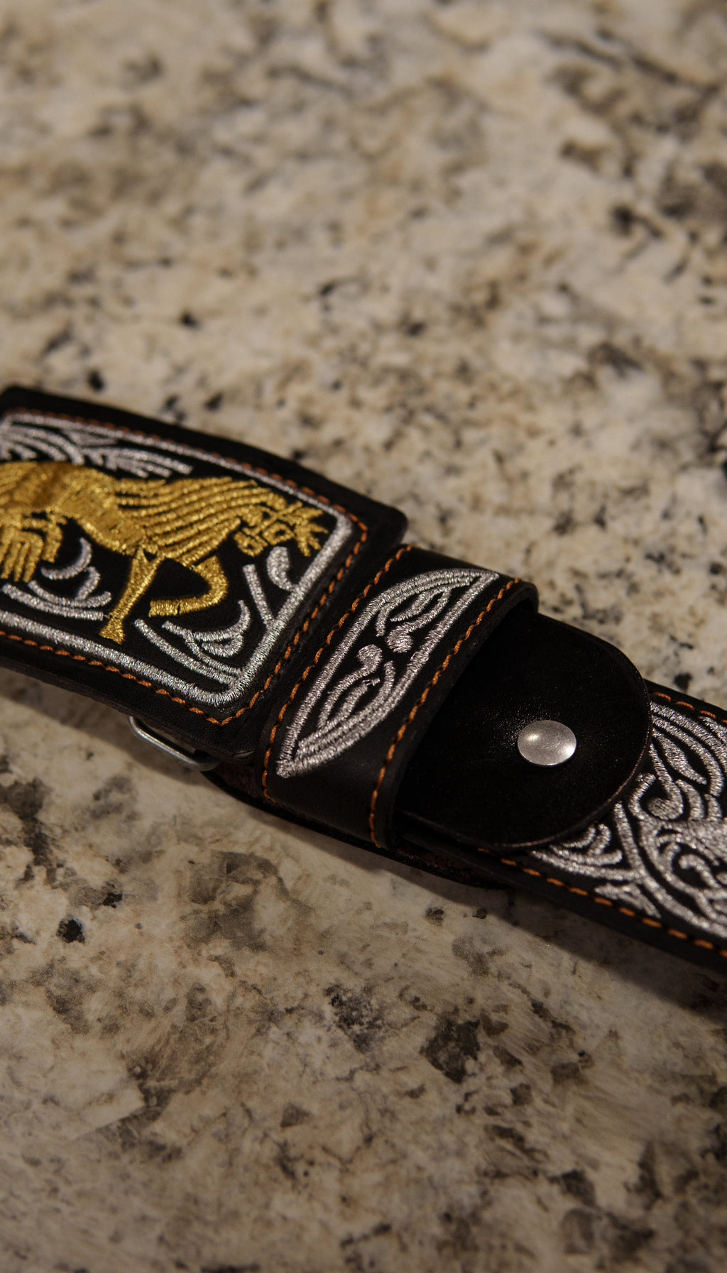 Men’s 2” Belt - Golden Silver Horse