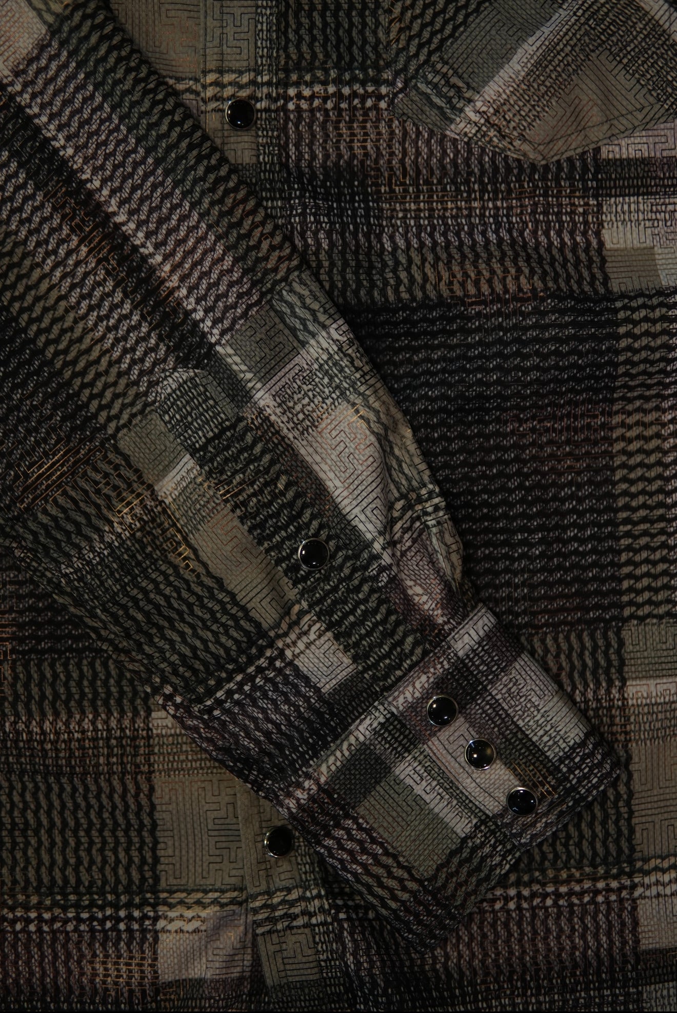 Men’s Printed Long Sleeve Button Up - Alo