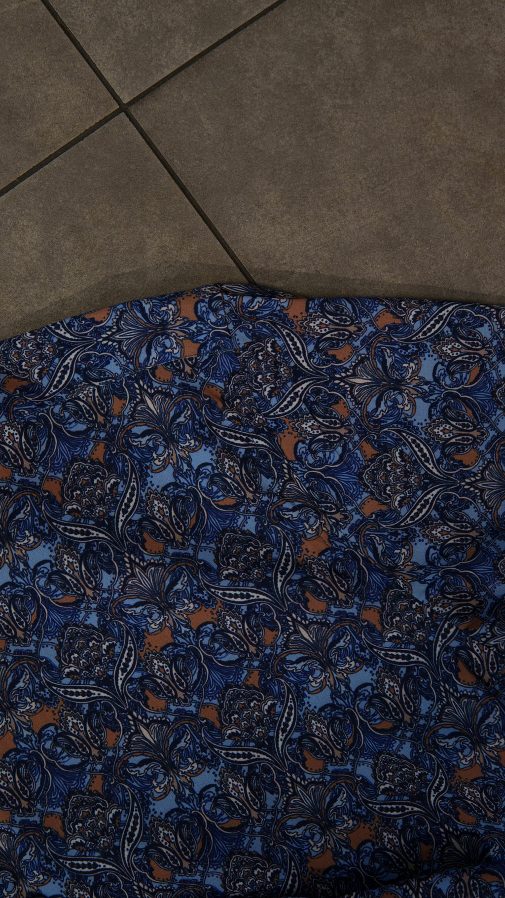 Men’s Printed Long Sleeve Button Up - Spheres Chandelier