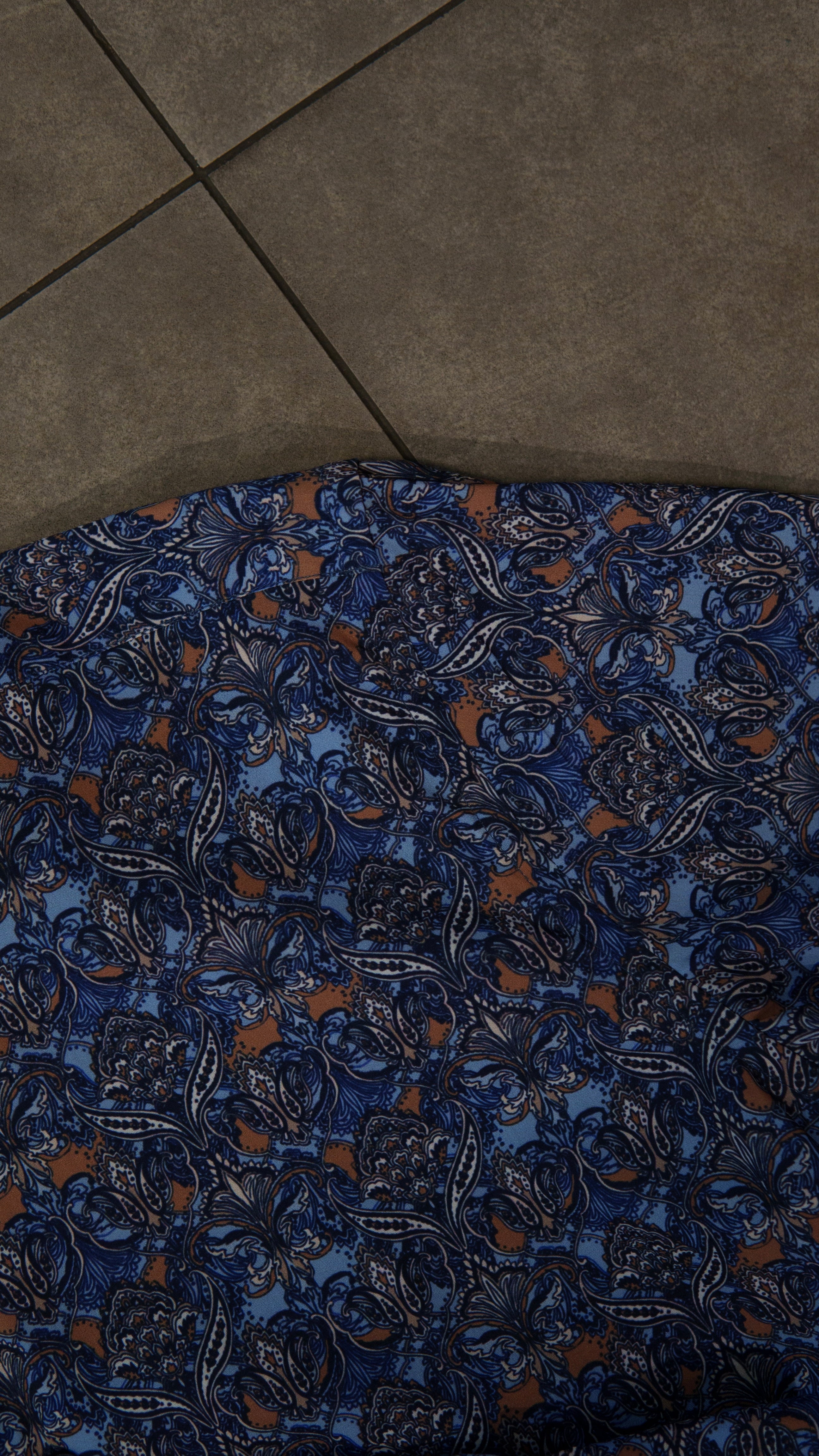 Men’s Printed Long Sleeve Button Up - Spheres Chandelier