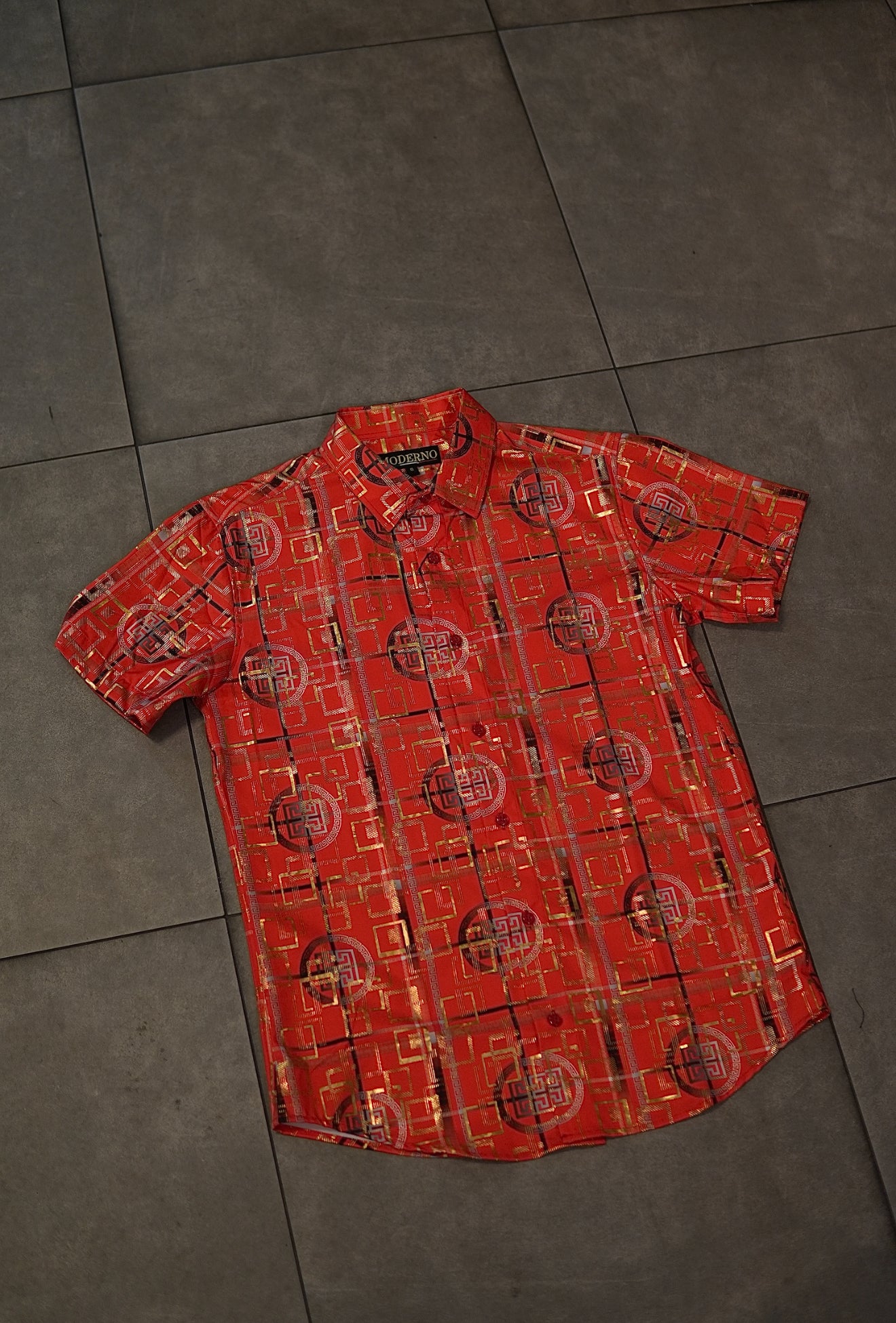 Men’s Printed Short Sleeve Button Up - Red Plasma