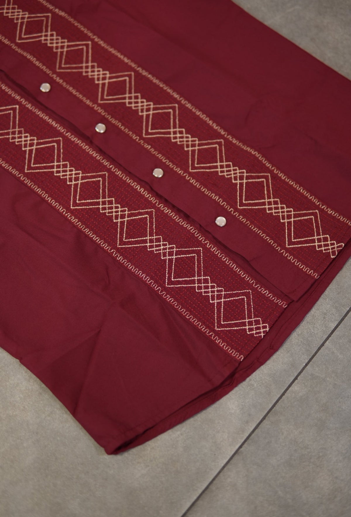 Men’s AW Short Sleeve Button Up “Burgundy Gold”