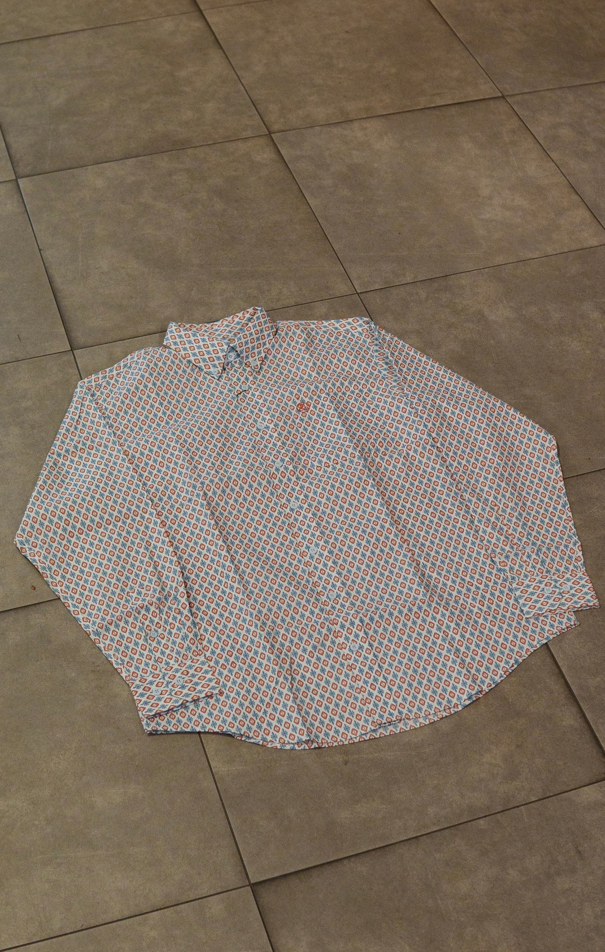 Men’s Printed Long Sleeve Button Up - Printed Ornament