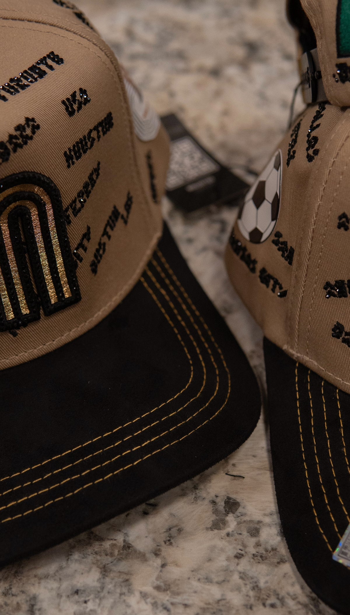 Bigg Boss Snapback Cap Mundial México Beige