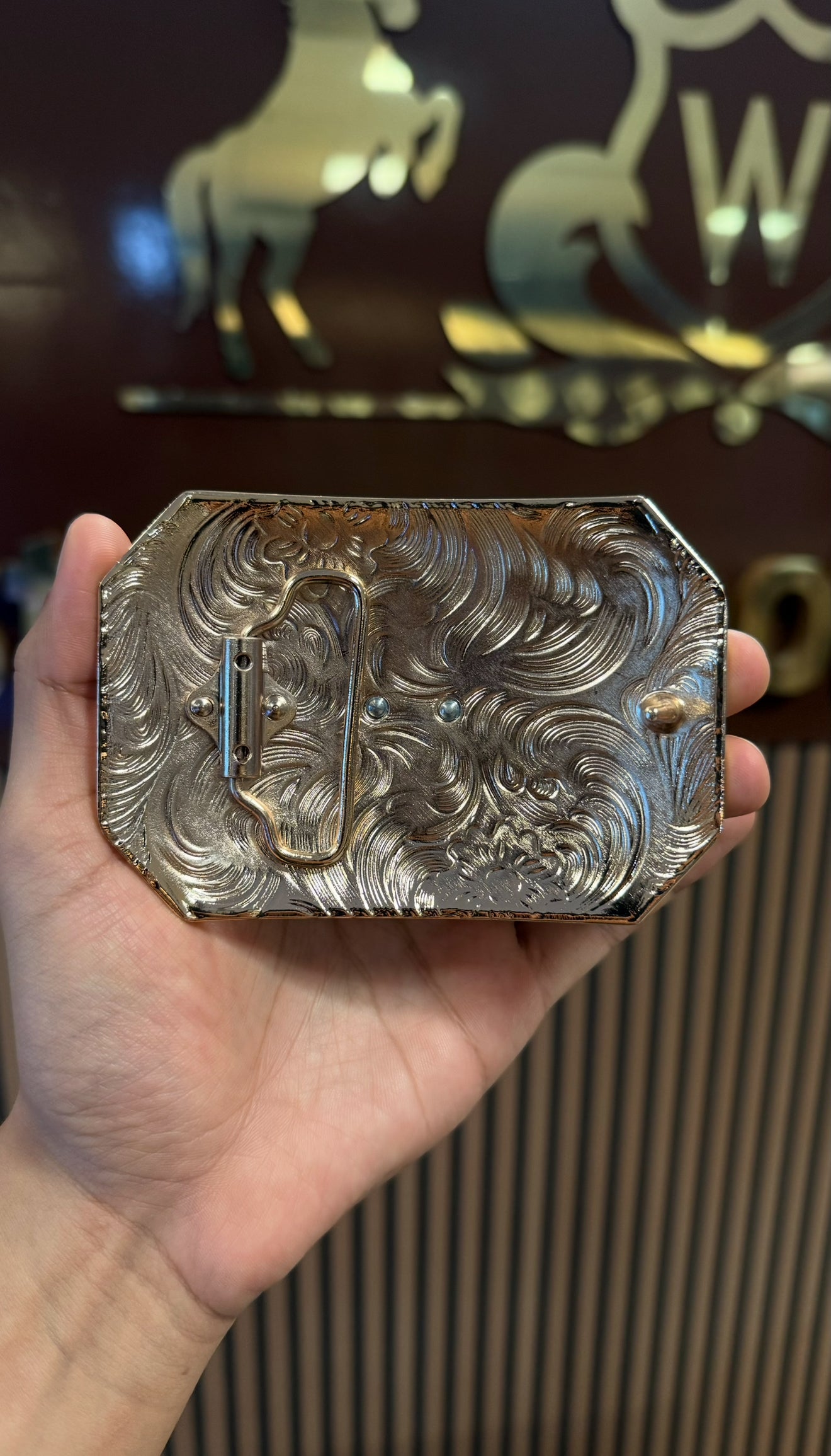 Rooster Heatness Buckle