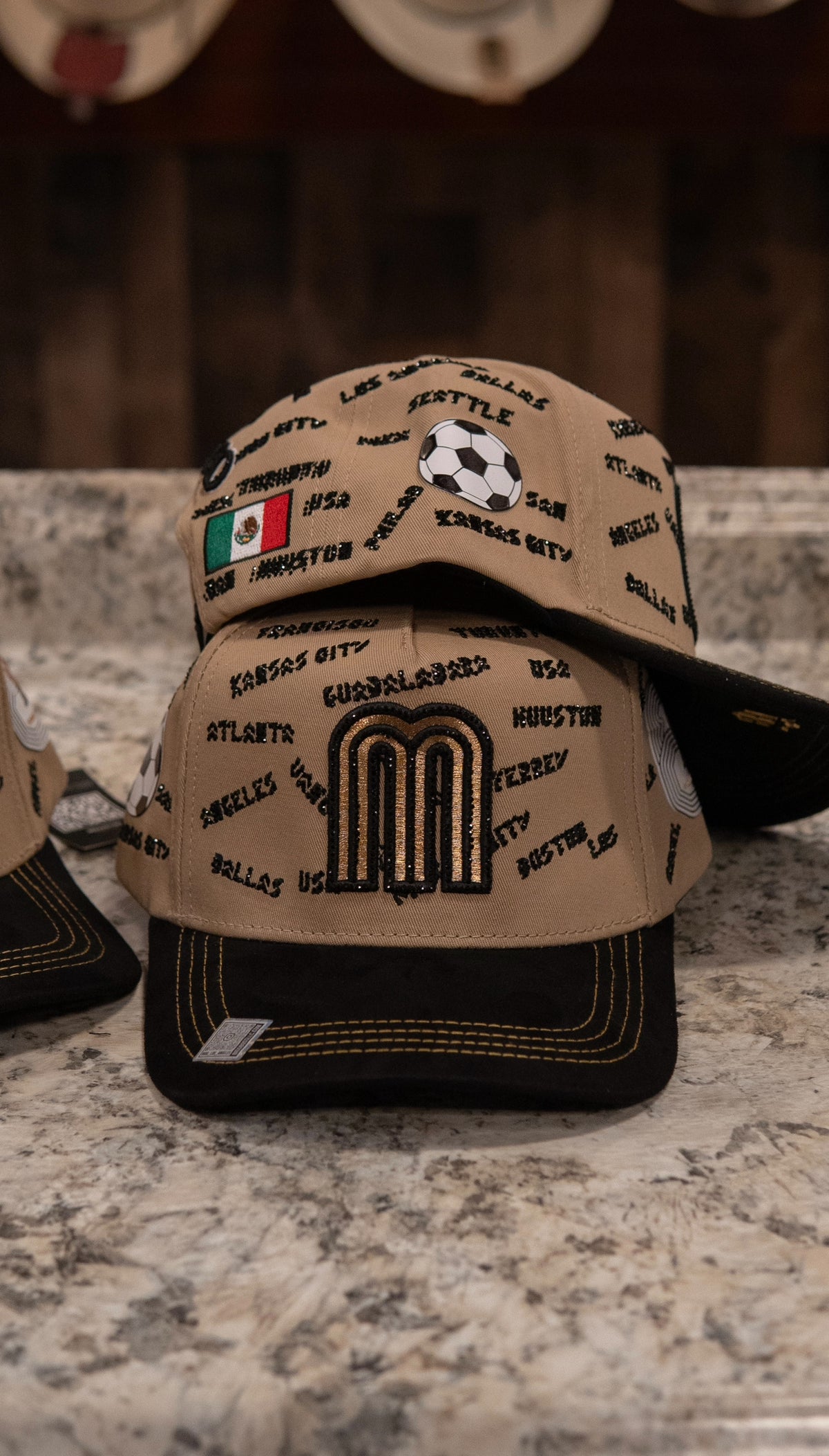 Bigg Boss Snapback Cap Mundial México Beige