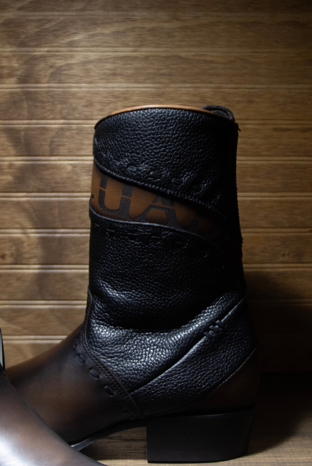 Cuadra - Sillero De Viena Negro 1J2ERS