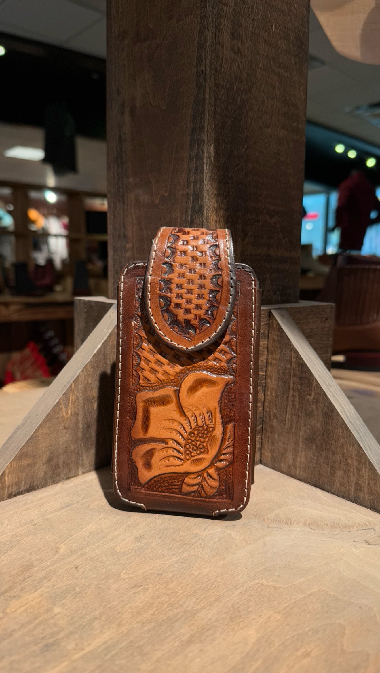 Brown Tulip Phone Holder