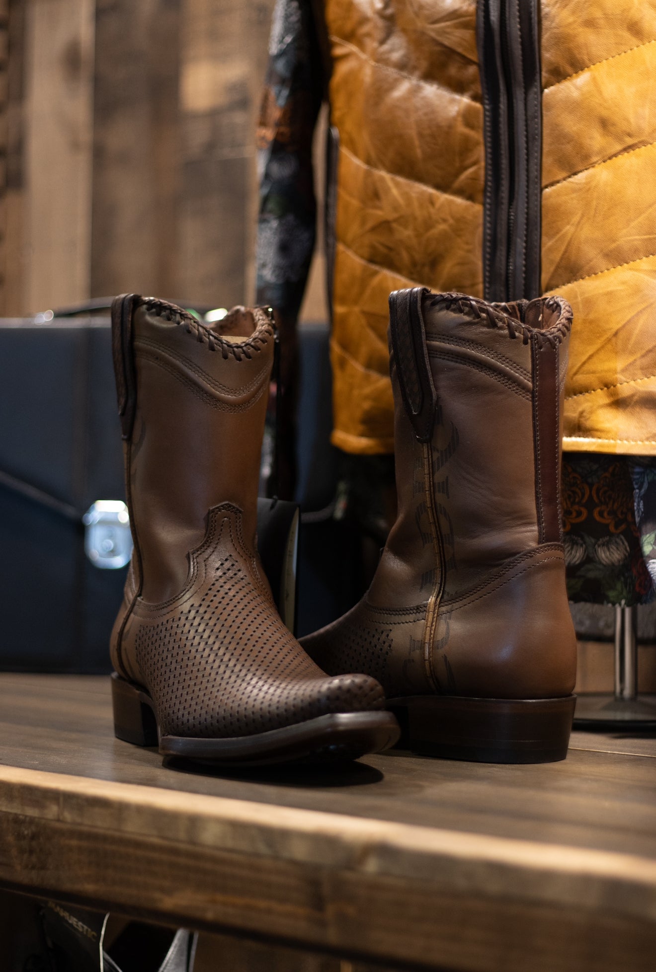 Cuadra - Res Crust Denver Cafe 1J2YRS