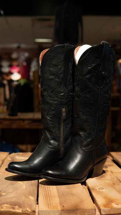 Athiri Ladies Cleyton Black Round Toe Boots