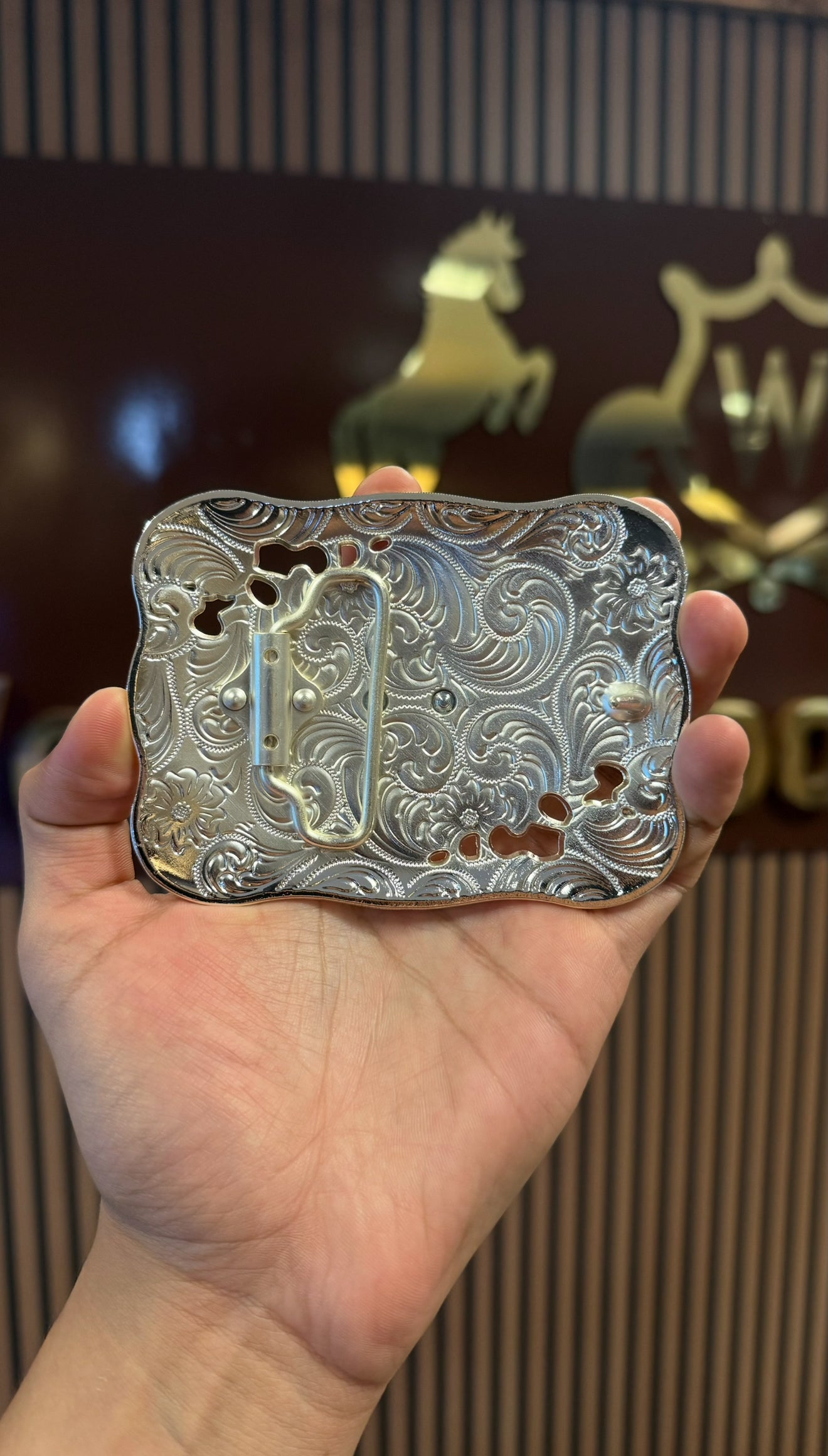 Long Horn Floral Buckle