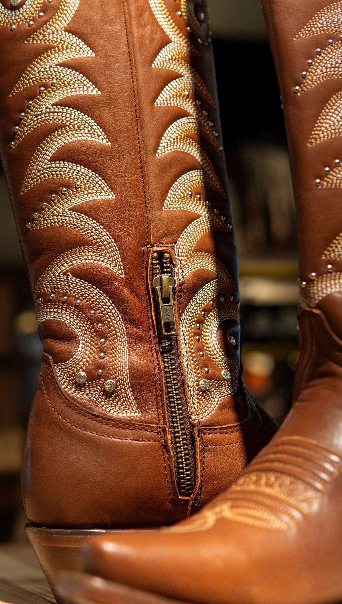 Athiri Ladies Montana Cafe Snip Toe Boots