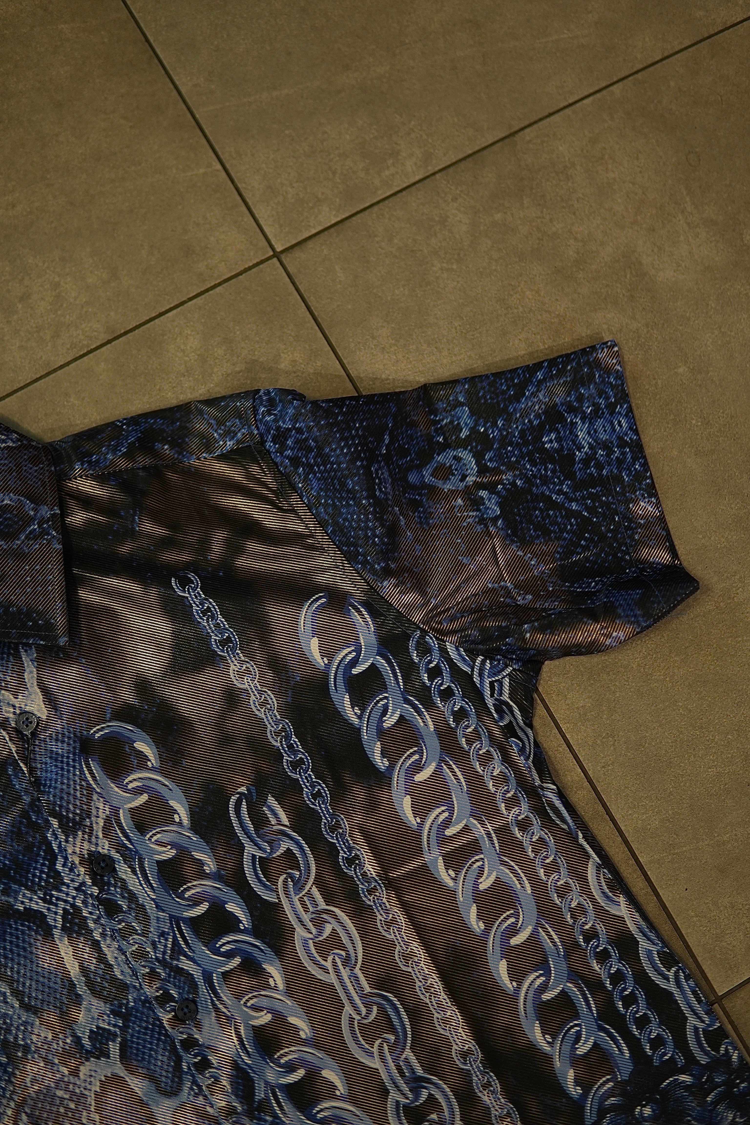 Men’s Printed Short Sleeve Button Up - Electric Storm