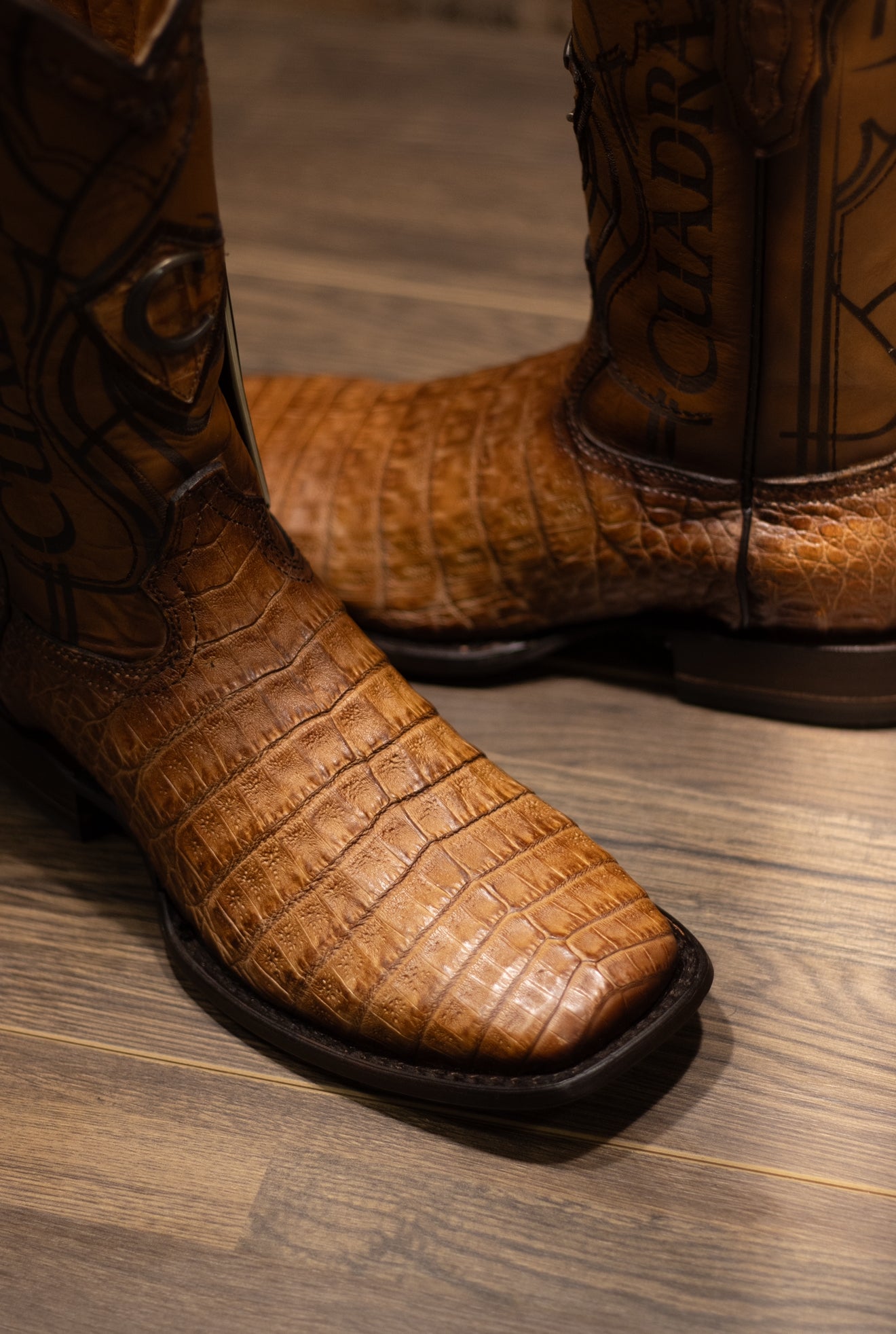 Cuadra - Caiman Belly Toaster Almendra Square Toe