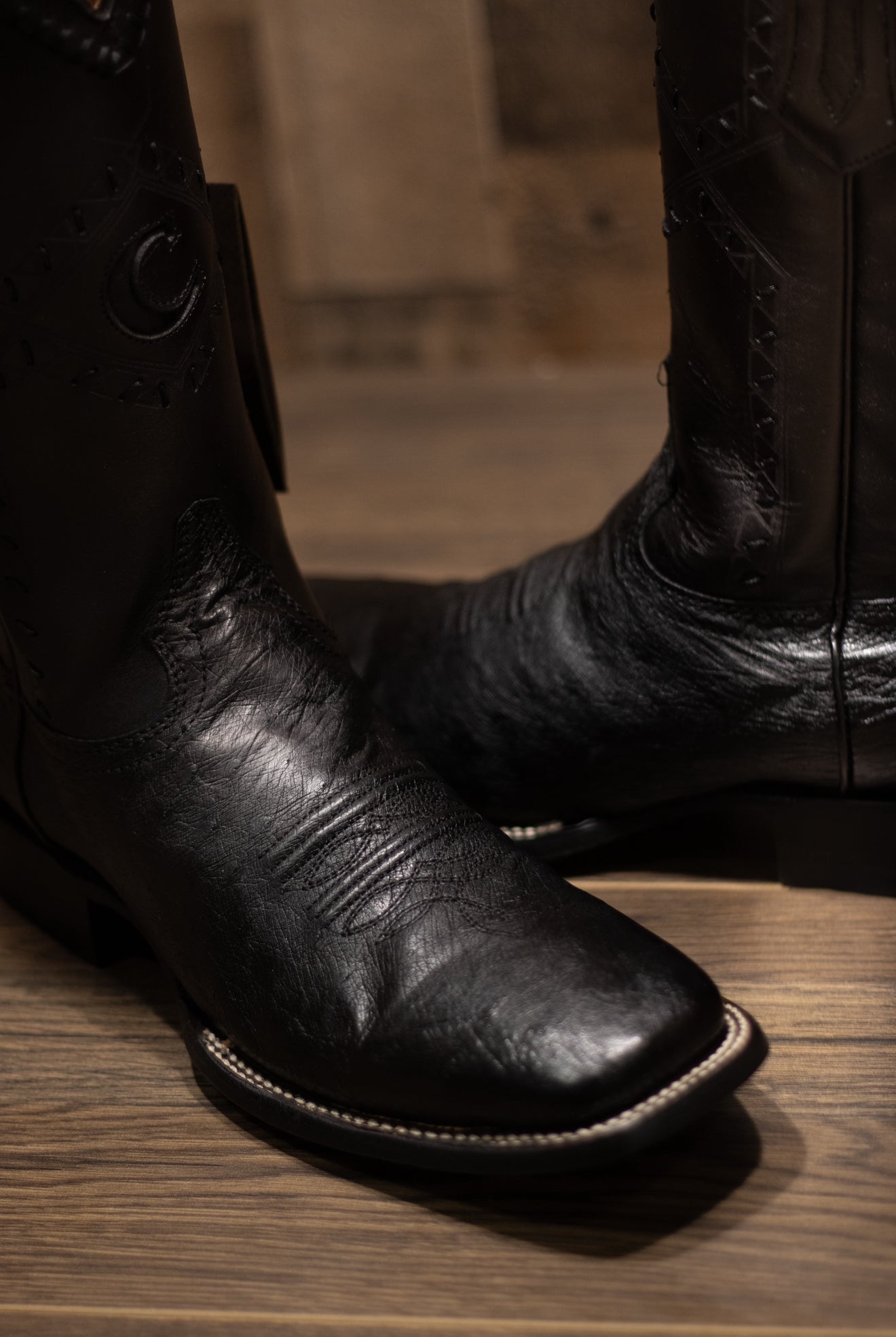 Cuadra - Panza De Avestruz Negro Square Toe Boots