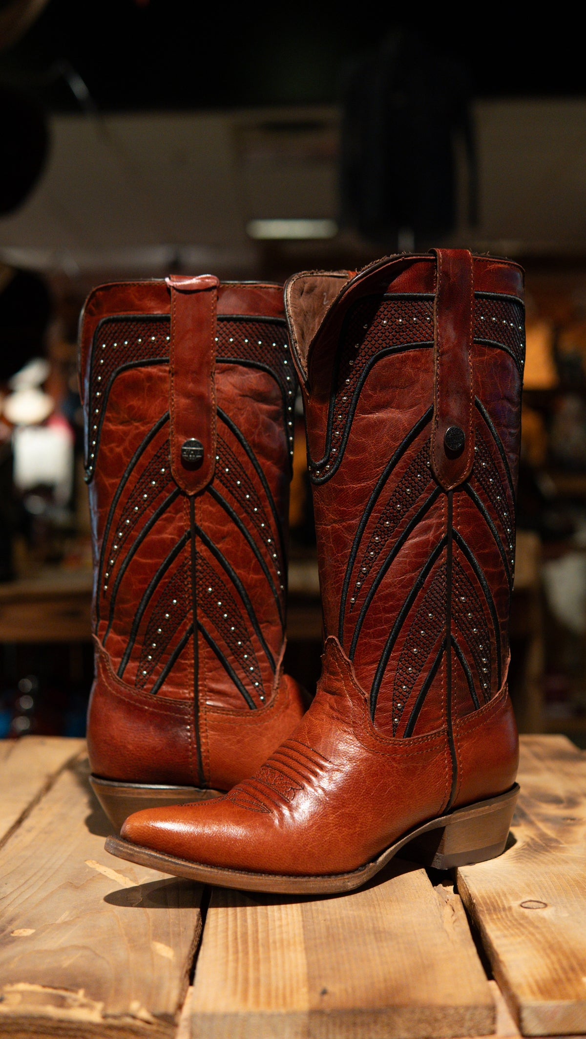 Athiri Ladies Montana Cognac Snip Toe Boots