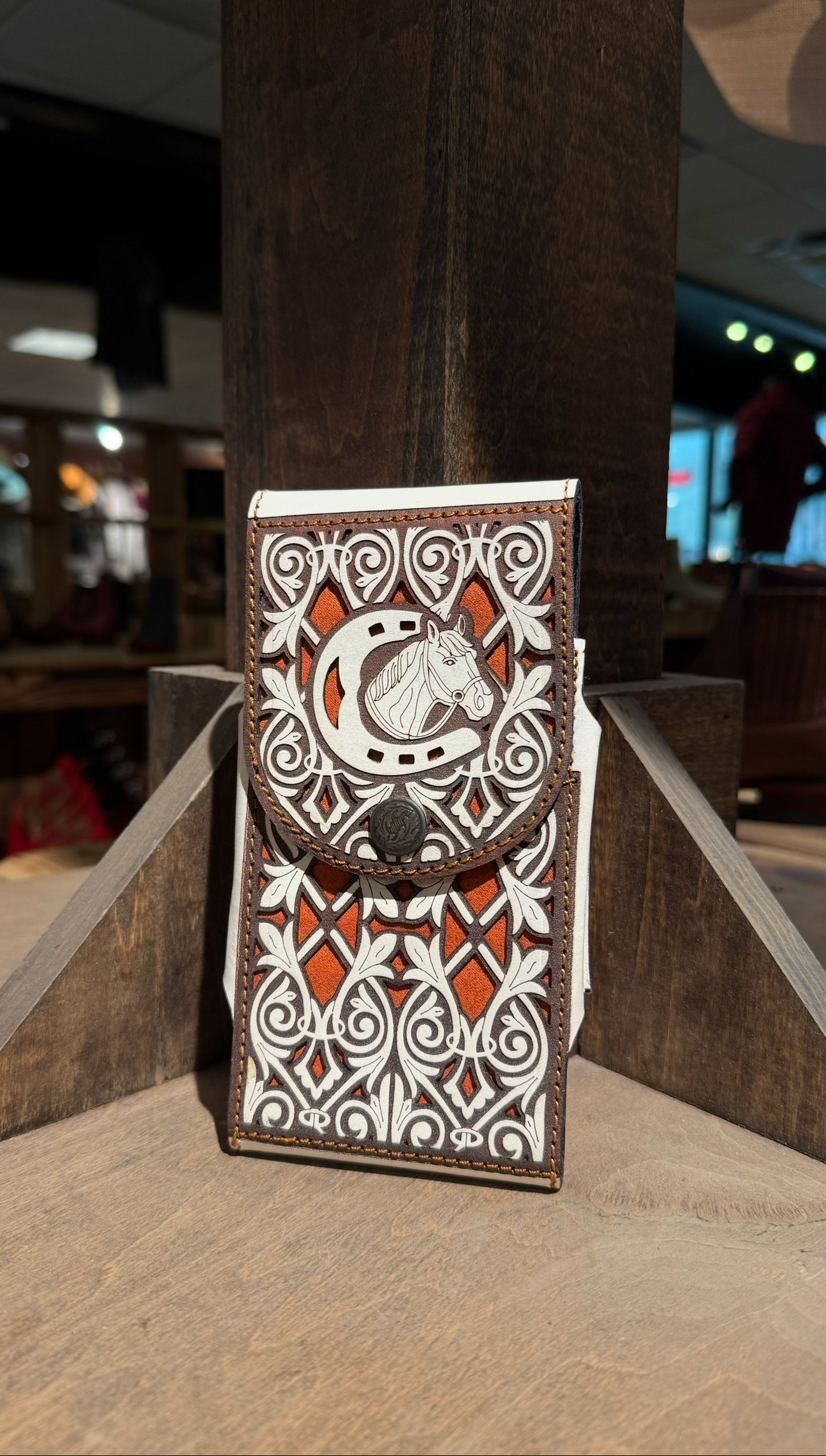 Camel Horseshoe Phone Holder