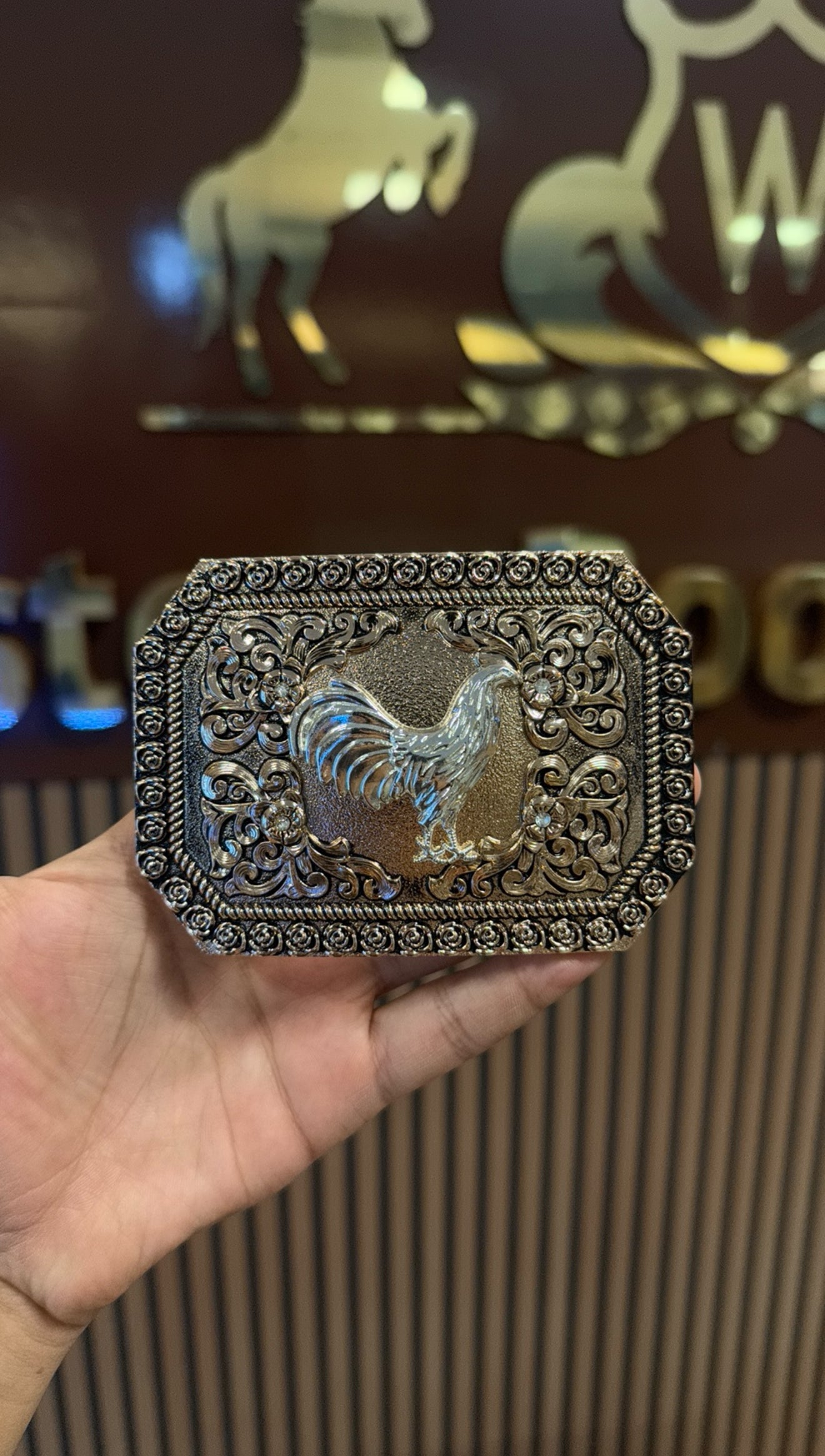 Rooster Heatness Buckle