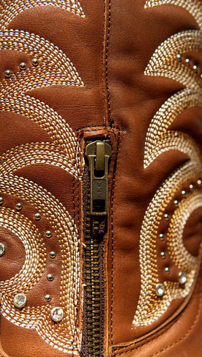 Athiri Ladies Montana Cafe Snip Toe Boots