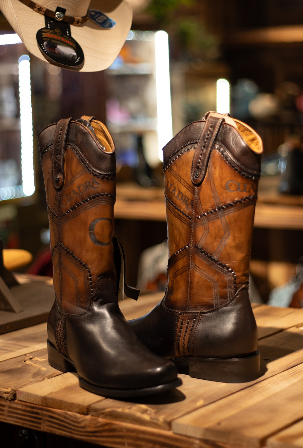 Cuadra - Crust Satro Whiskey Round Toe 4D01RS