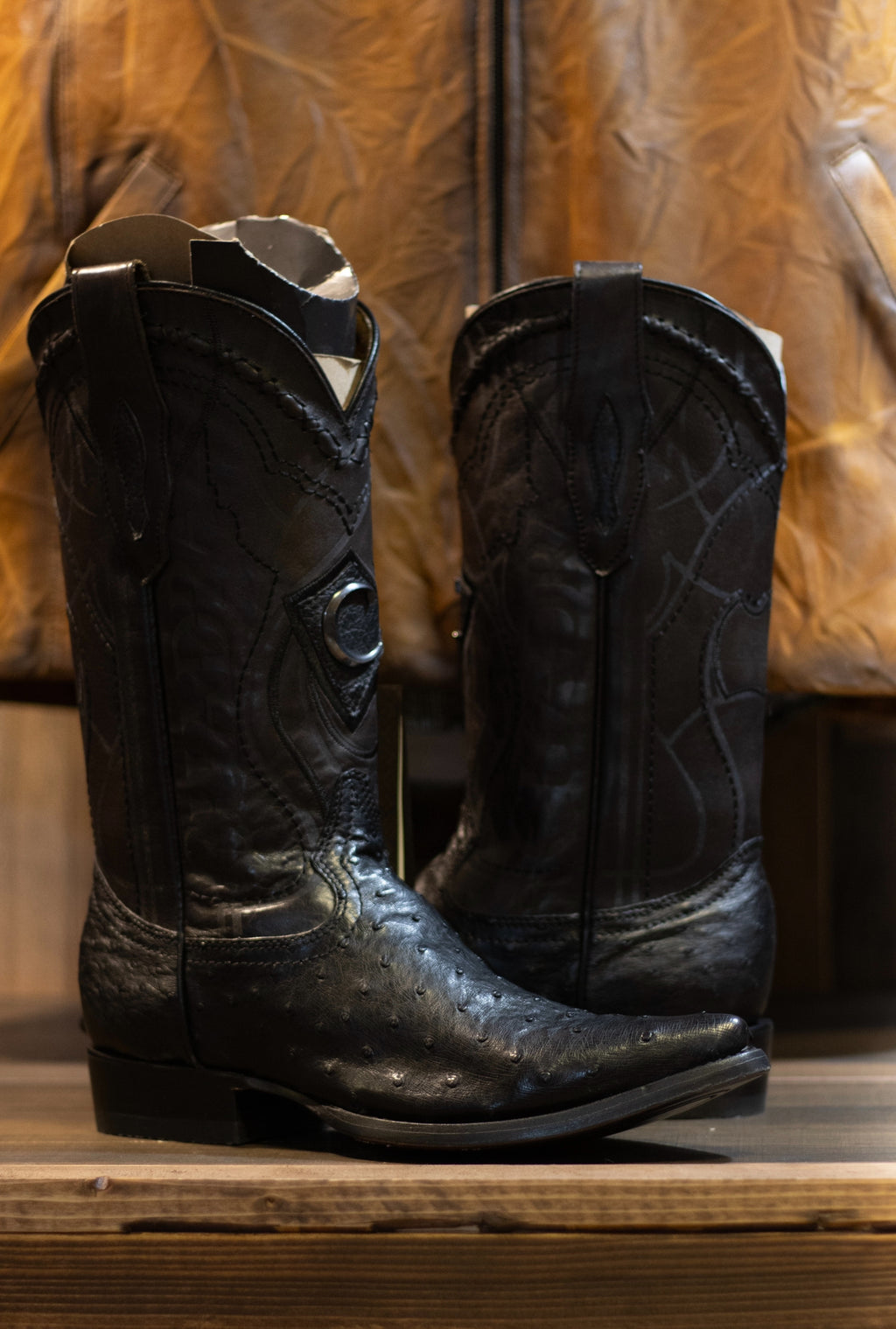 Cuadra - Avestruz Negro Snip Toe B21OA1