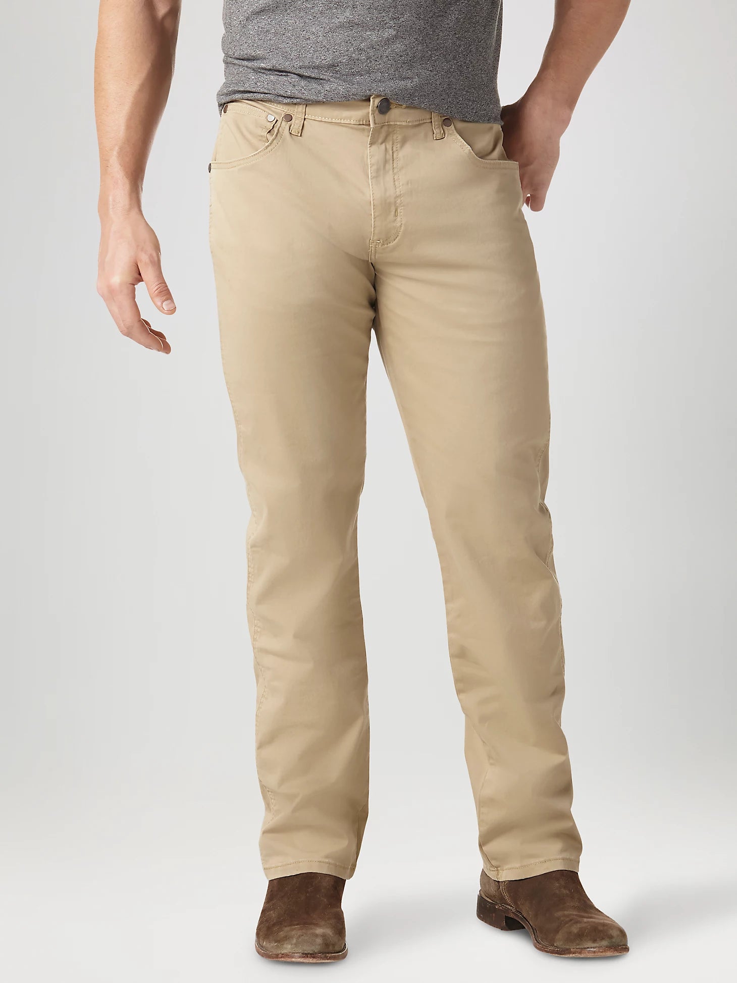 Wrangler Retro Slim Straight Jeans - Khaki