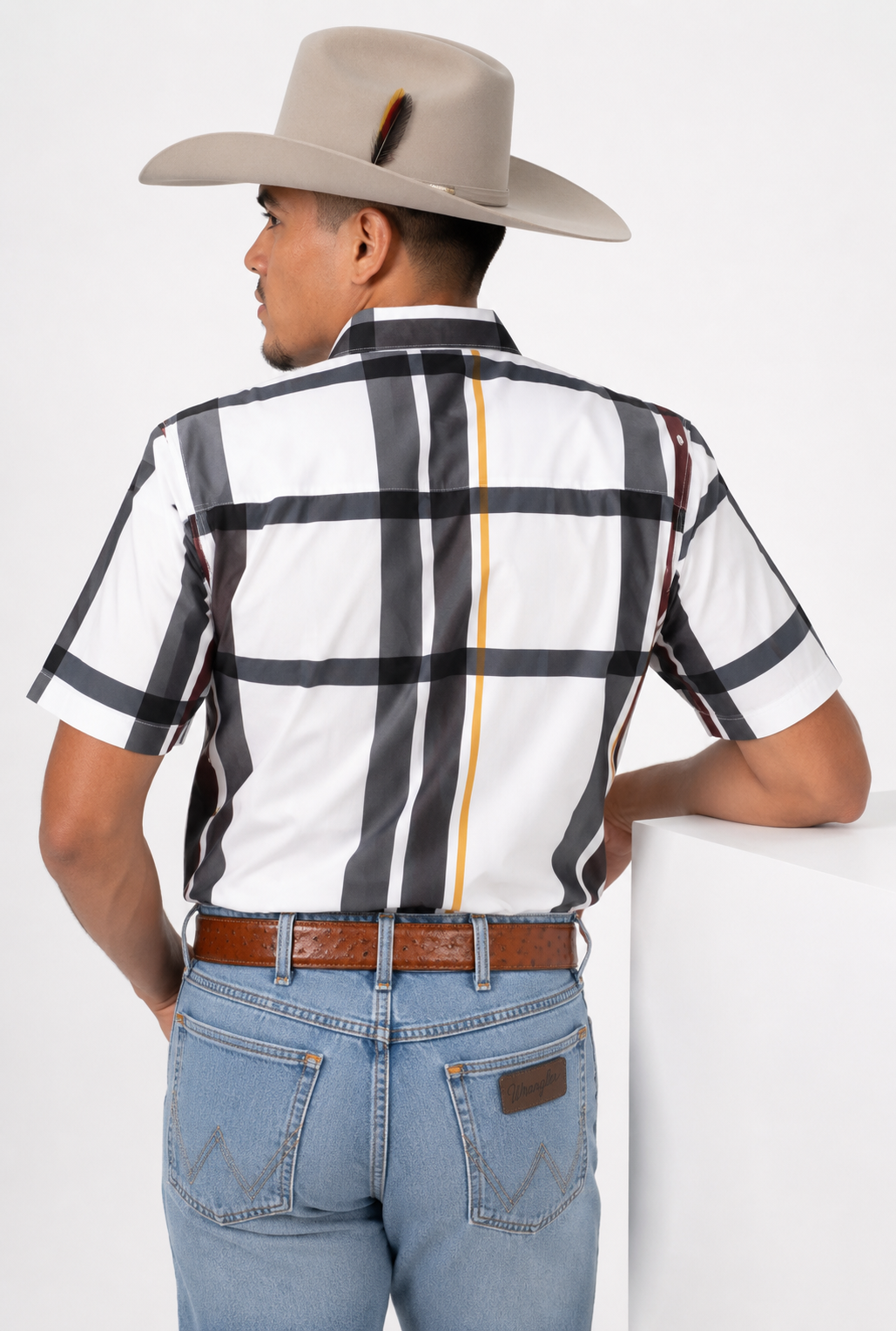 Men’s Moderno Short Sleeve Button Up “Plaid Raid”