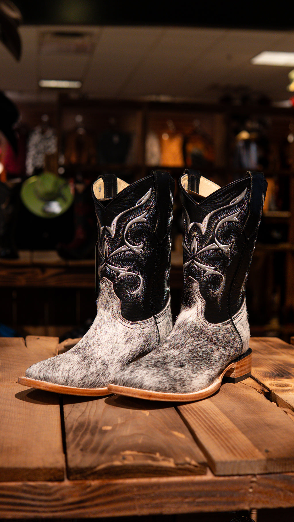 Men’s Cowhide Boots Square Toe Boots Potrillo
