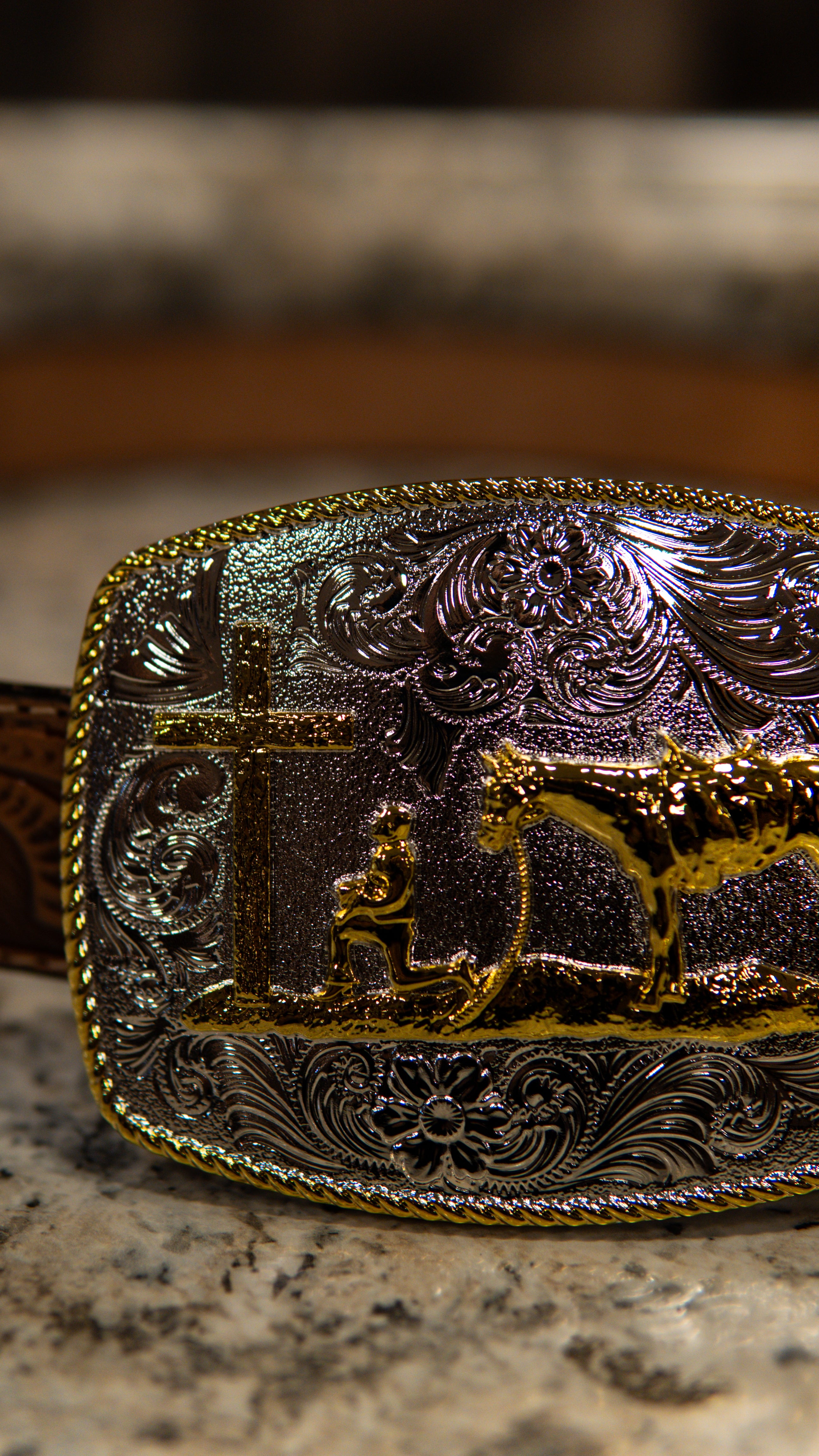 Kneeling Cross Golden Silver Western Buckle