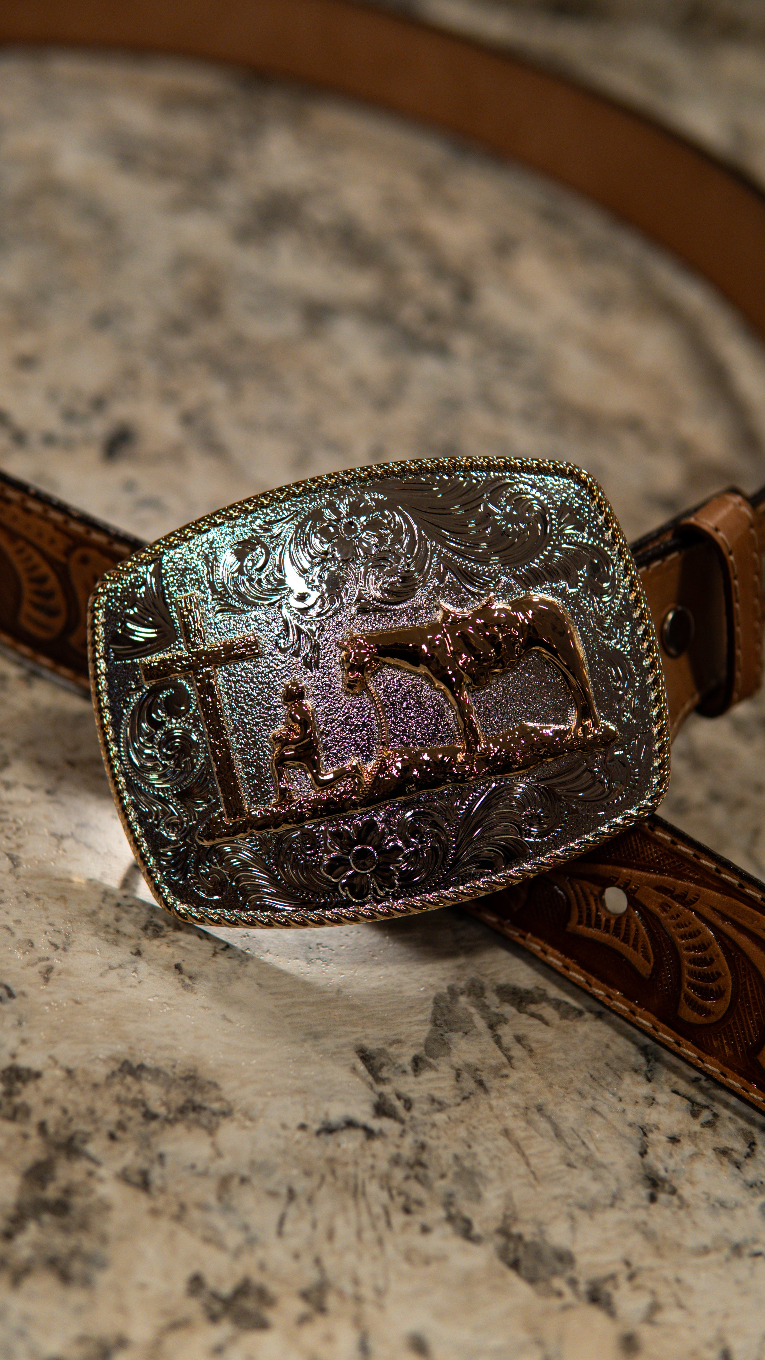 Kneeling Horse Sailing Western Buckle