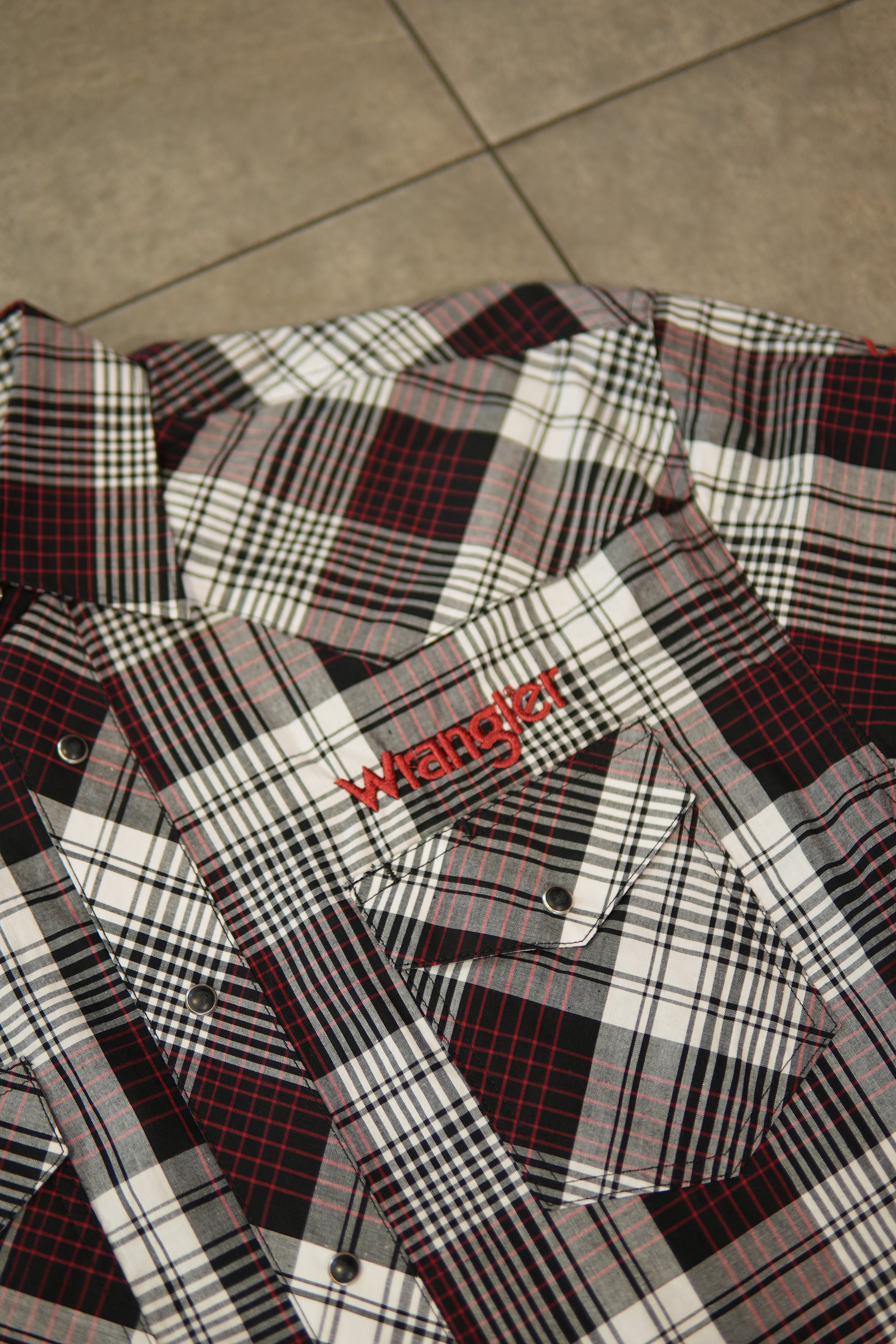 Wrangler Retro Button Up - Red Wrangler
