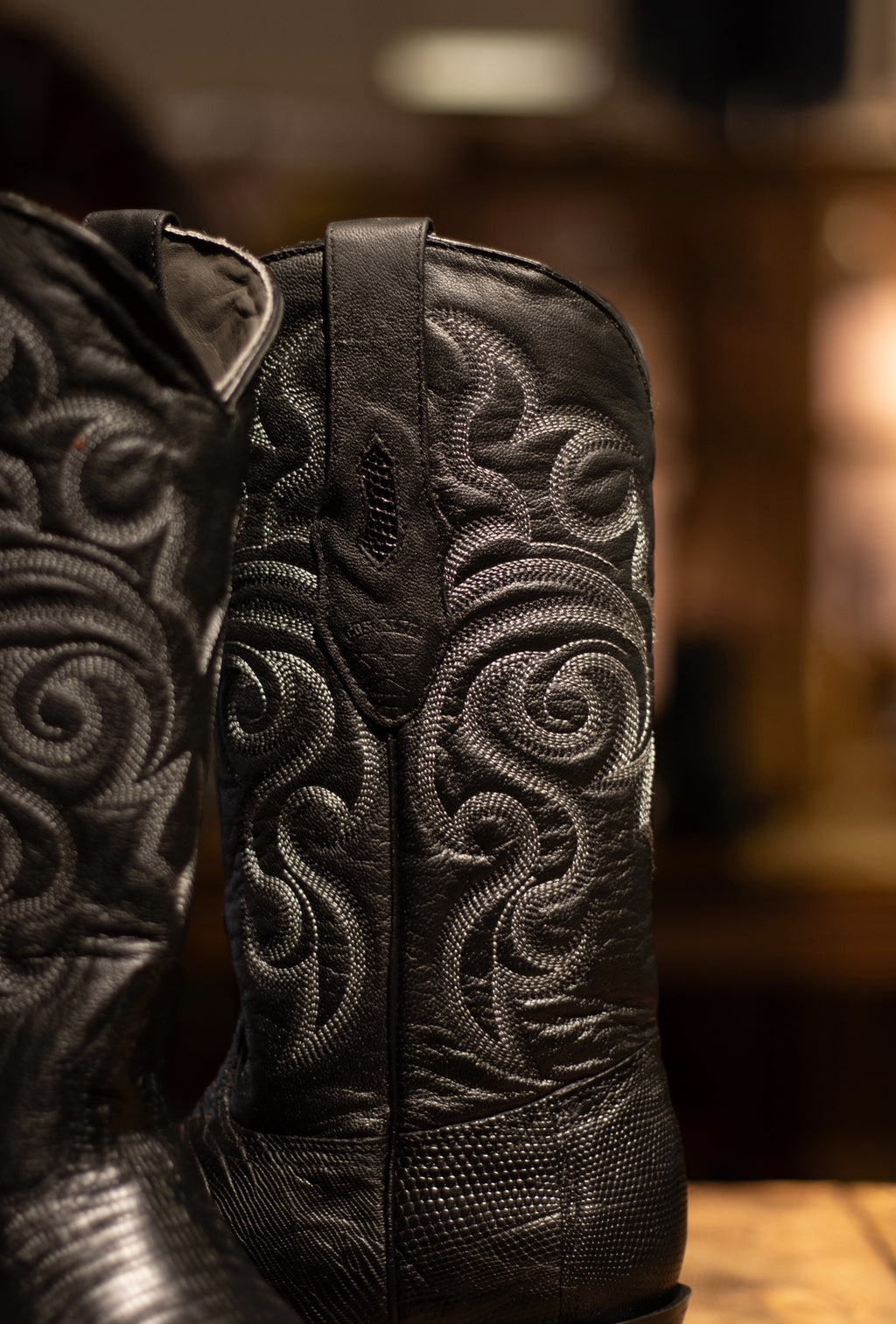 Lizard J Toe “Rustico Negro” Boots